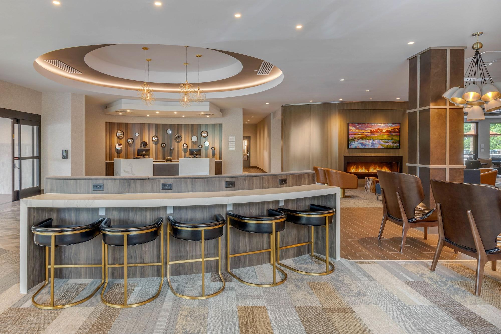 Vista Lobby Cambria Hotel Charleston Riverview