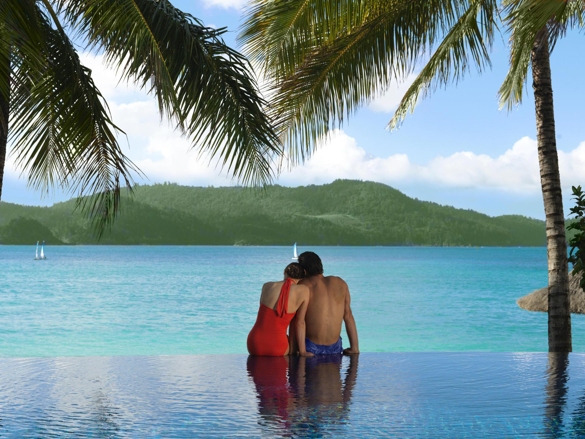 Vista Exterior Beach Club Hamilton Island