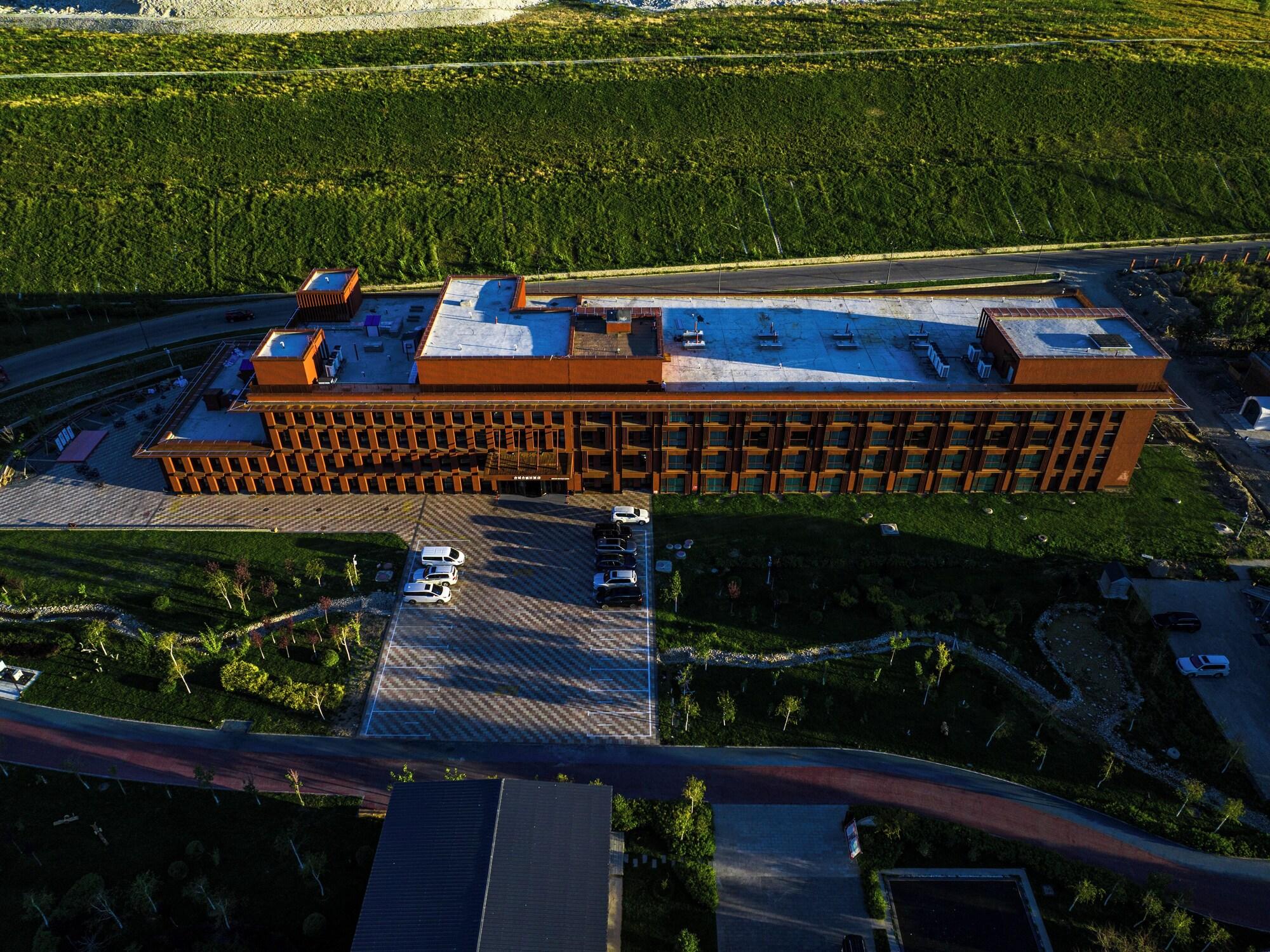 Varios Jeruyih Hentique Hotel