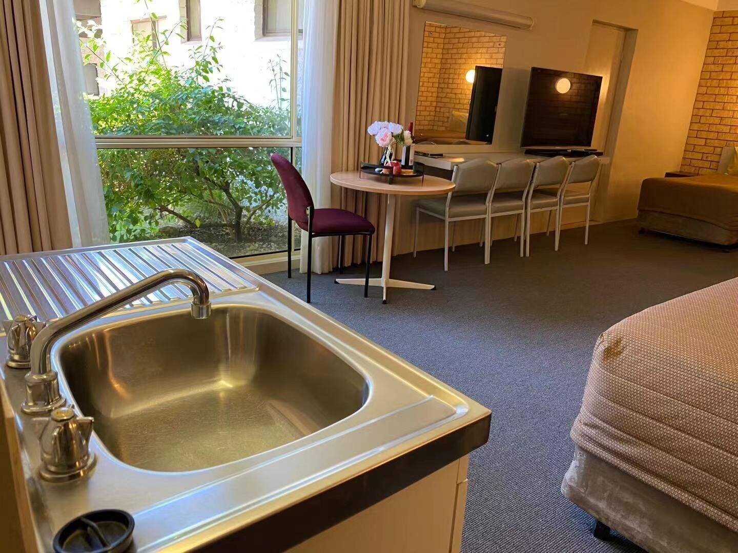 Restaurant Apollo Motel Parkes