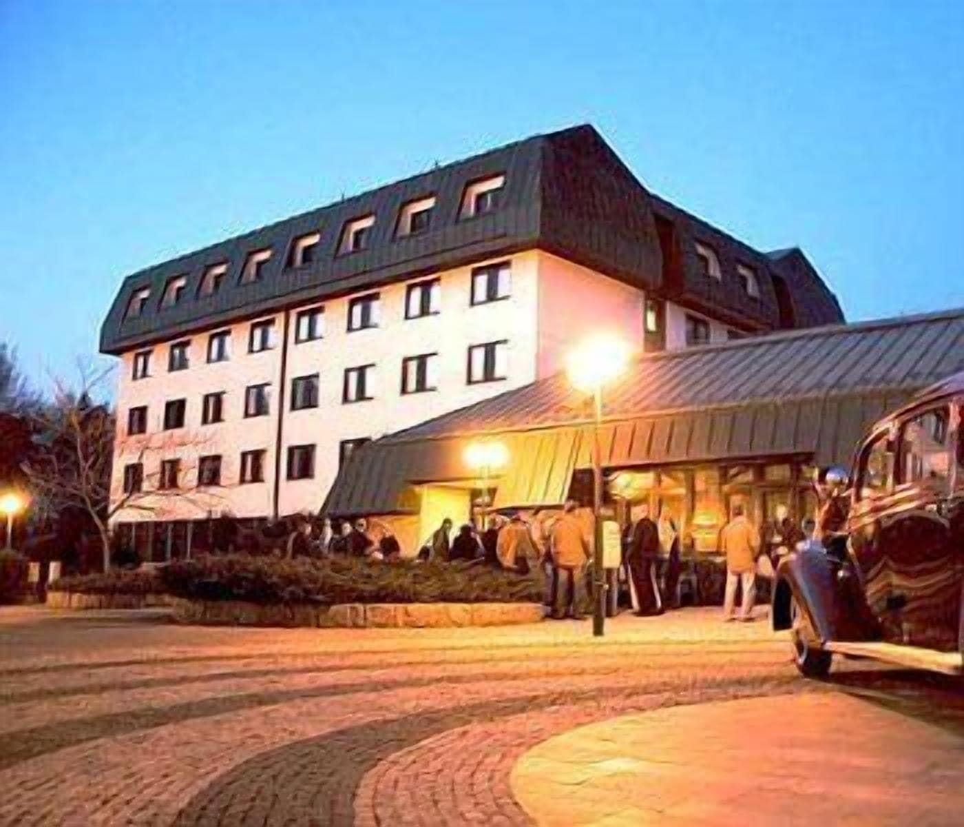 Vista Exterior Hotel Globus