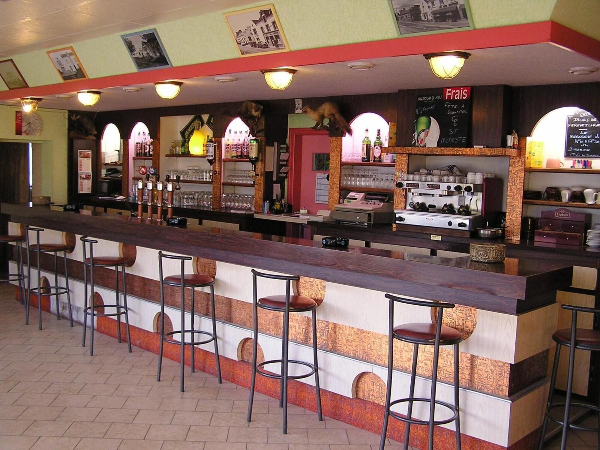 Bar/Salón Le Toul' Broch