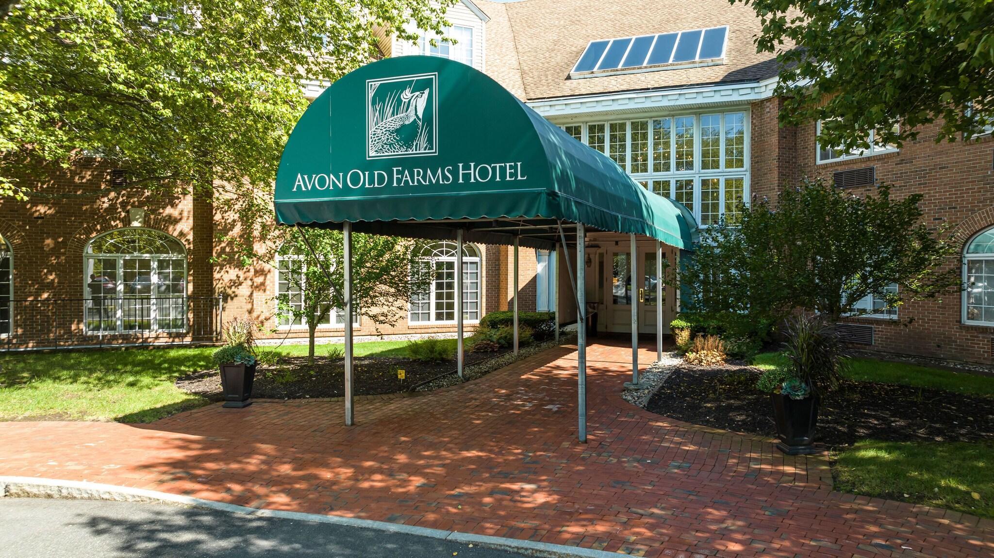 Vista Exterior Avon Old Farms