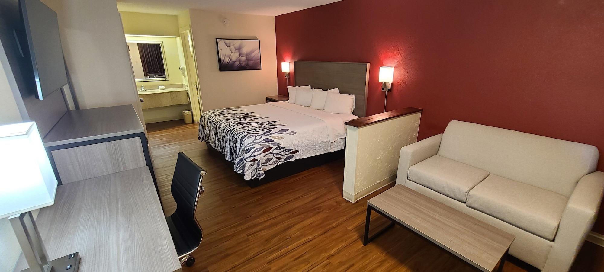 Varios Red Roof Inn & Suites Cornelius – Lake Norman