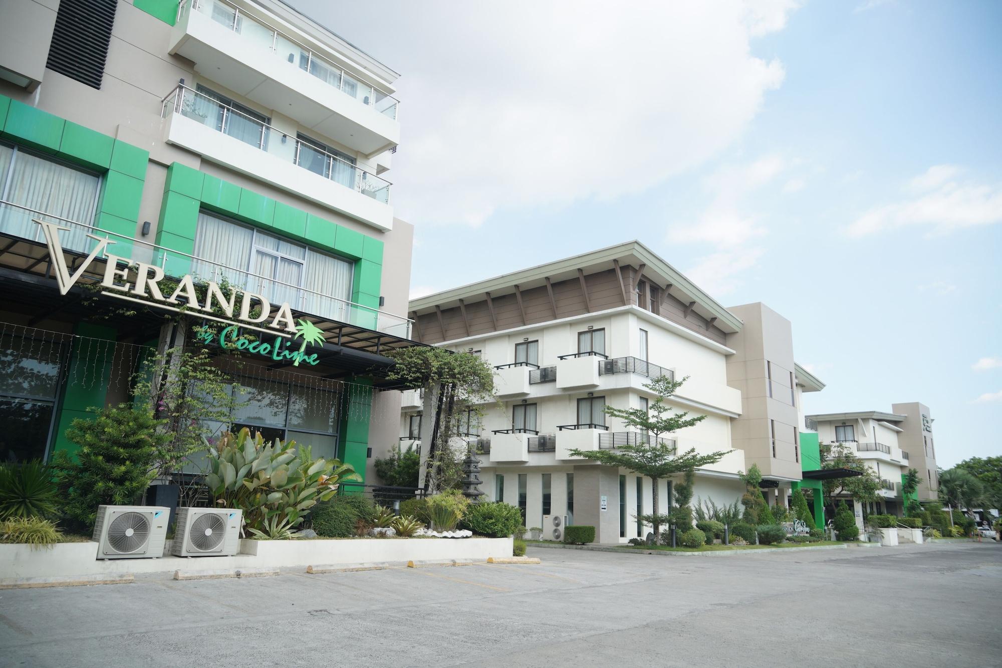 Vista Exterior Mansion Garden Hotel