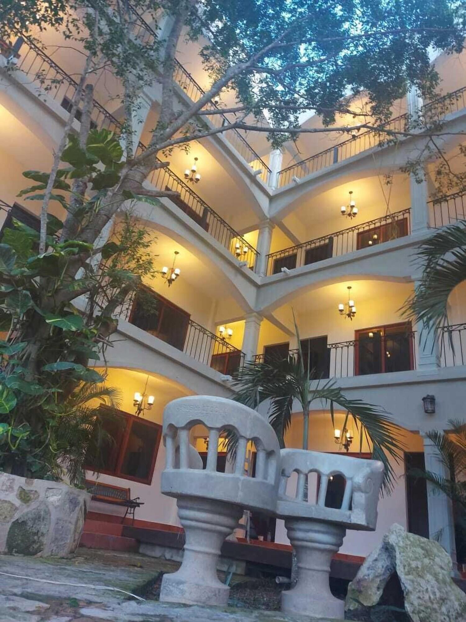Vista Exterior hotel y hostal nojoch che