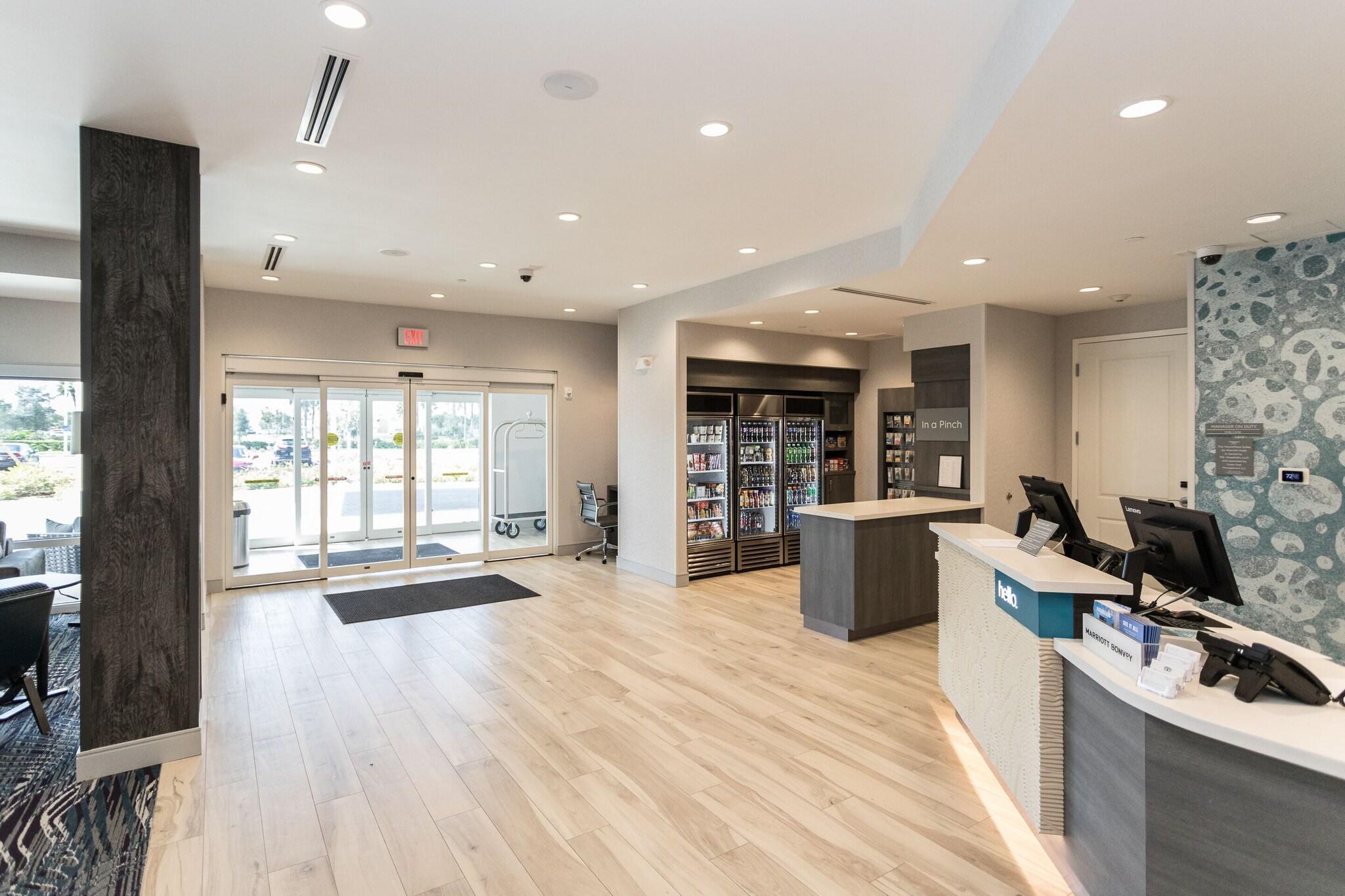 Vista Lobby TownePlace Suites by Marriott Port St. Lucie I-95
