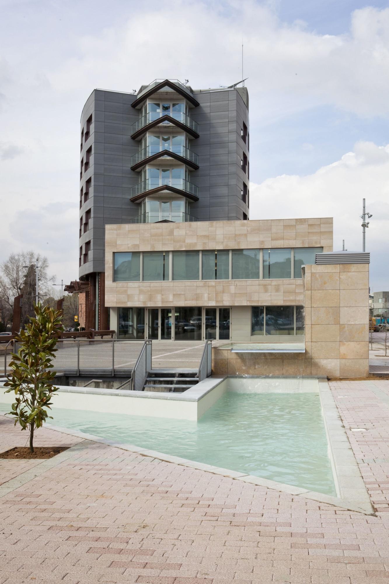 Vista Exterior Hotel MasMonzon