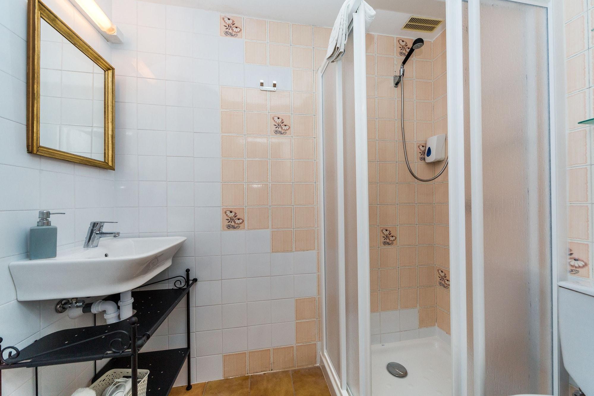 Equipamiento de Habitación Hostal S'Engolidor