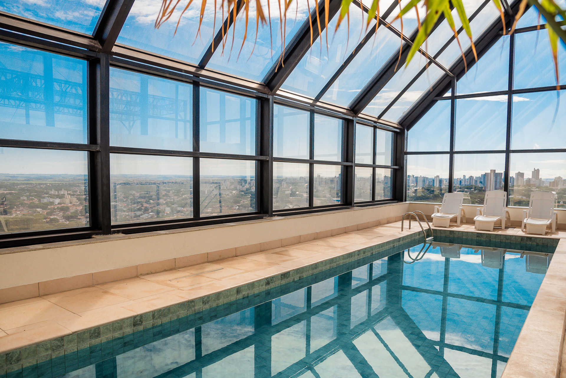 Vista Piscina Rio Hotel by Bourbon Maringá