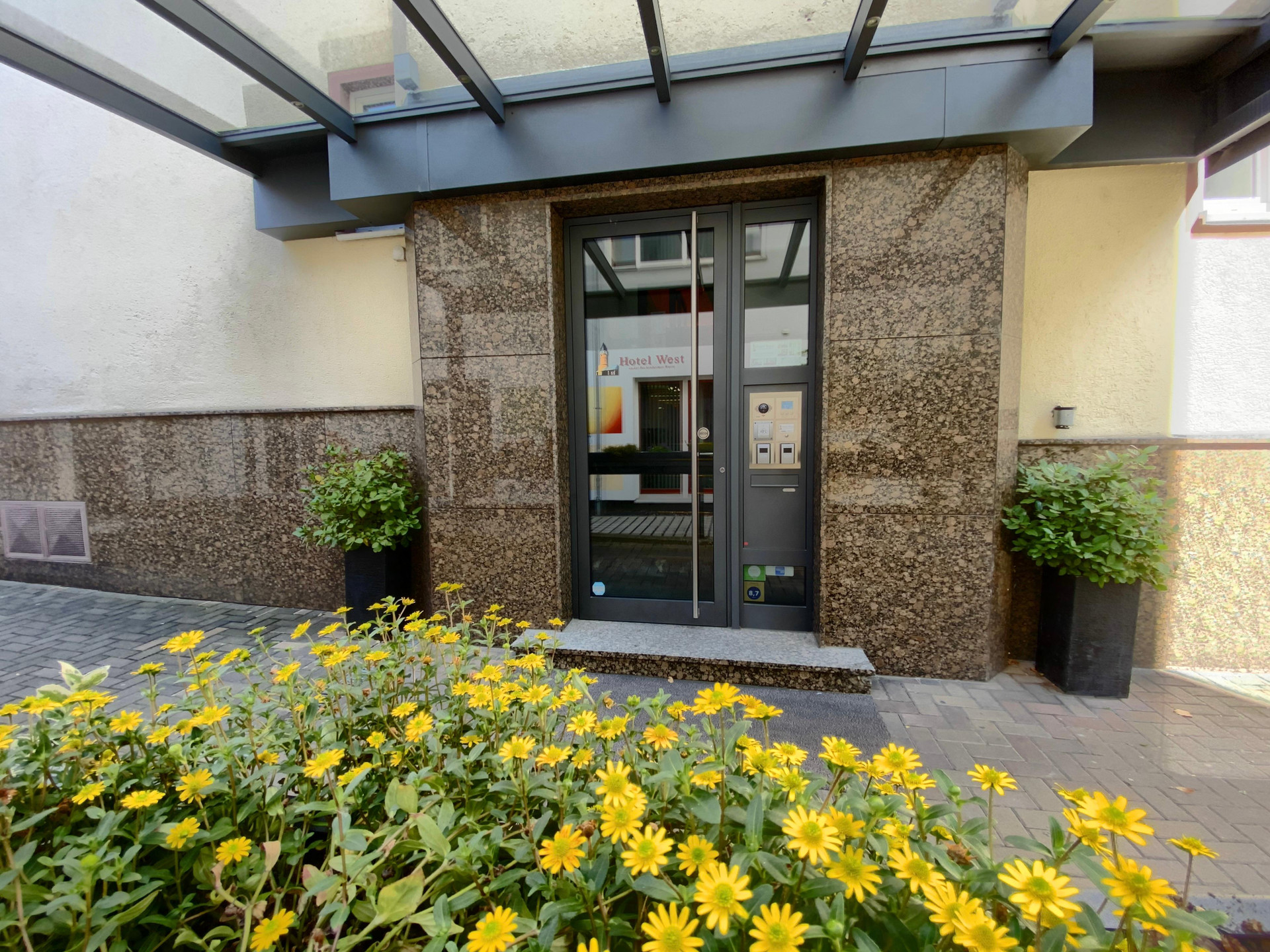 Vista Exterior Hotel West an der Bockenheimer Warte