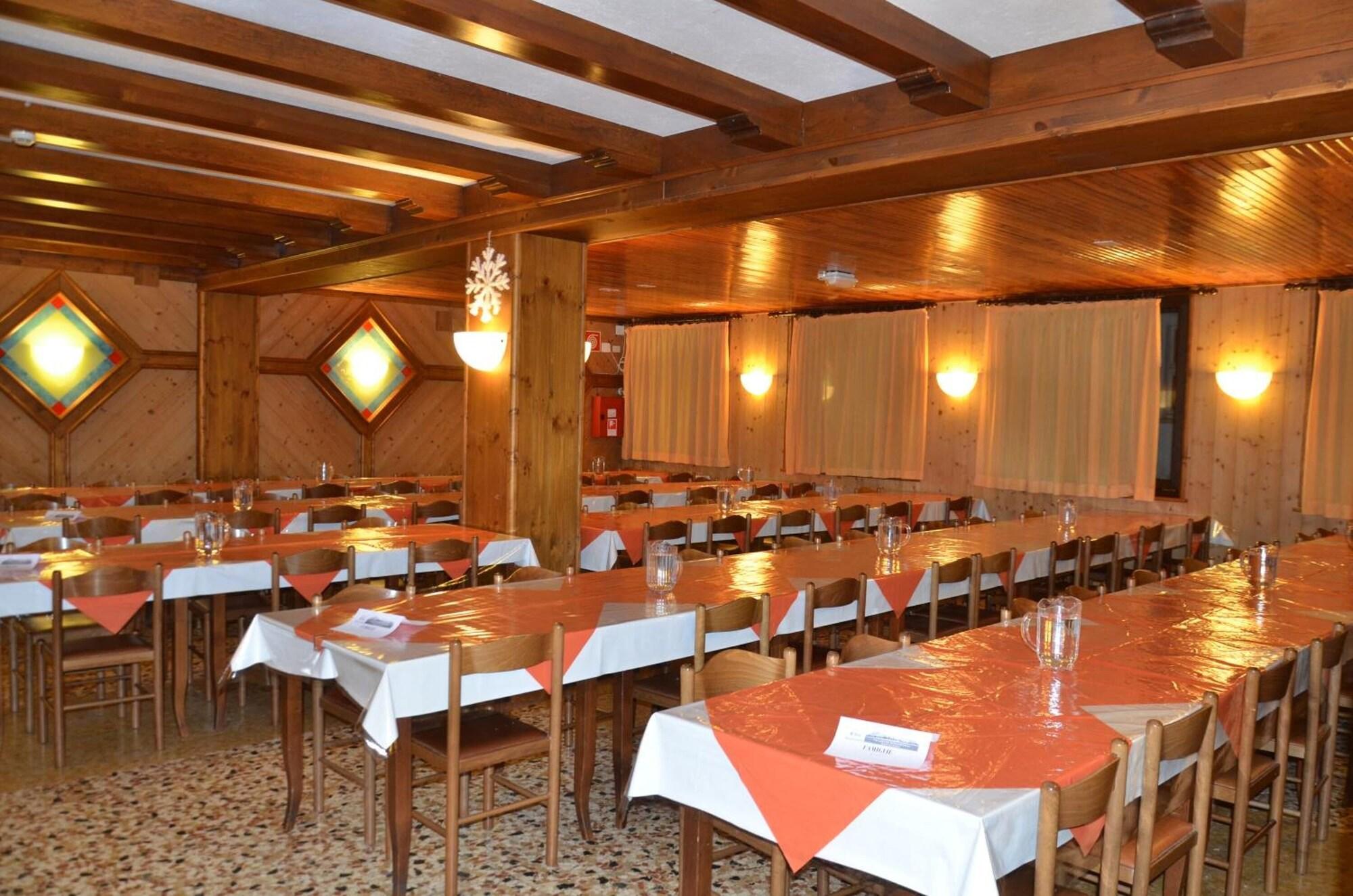 Restaurant Bella Italia & Efa Village