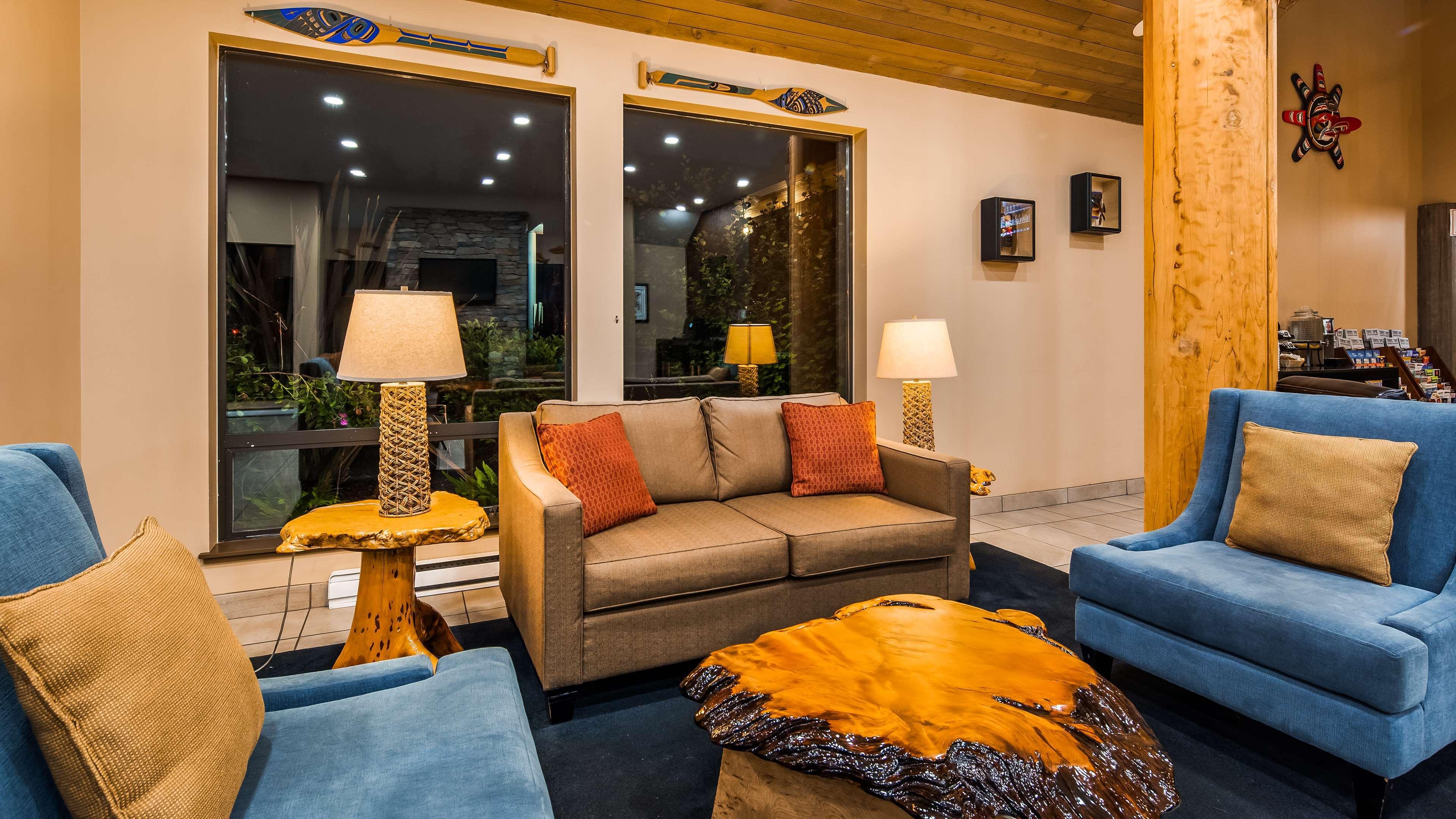 Vista Lobby Best Western Plus Tin Wis Resort
