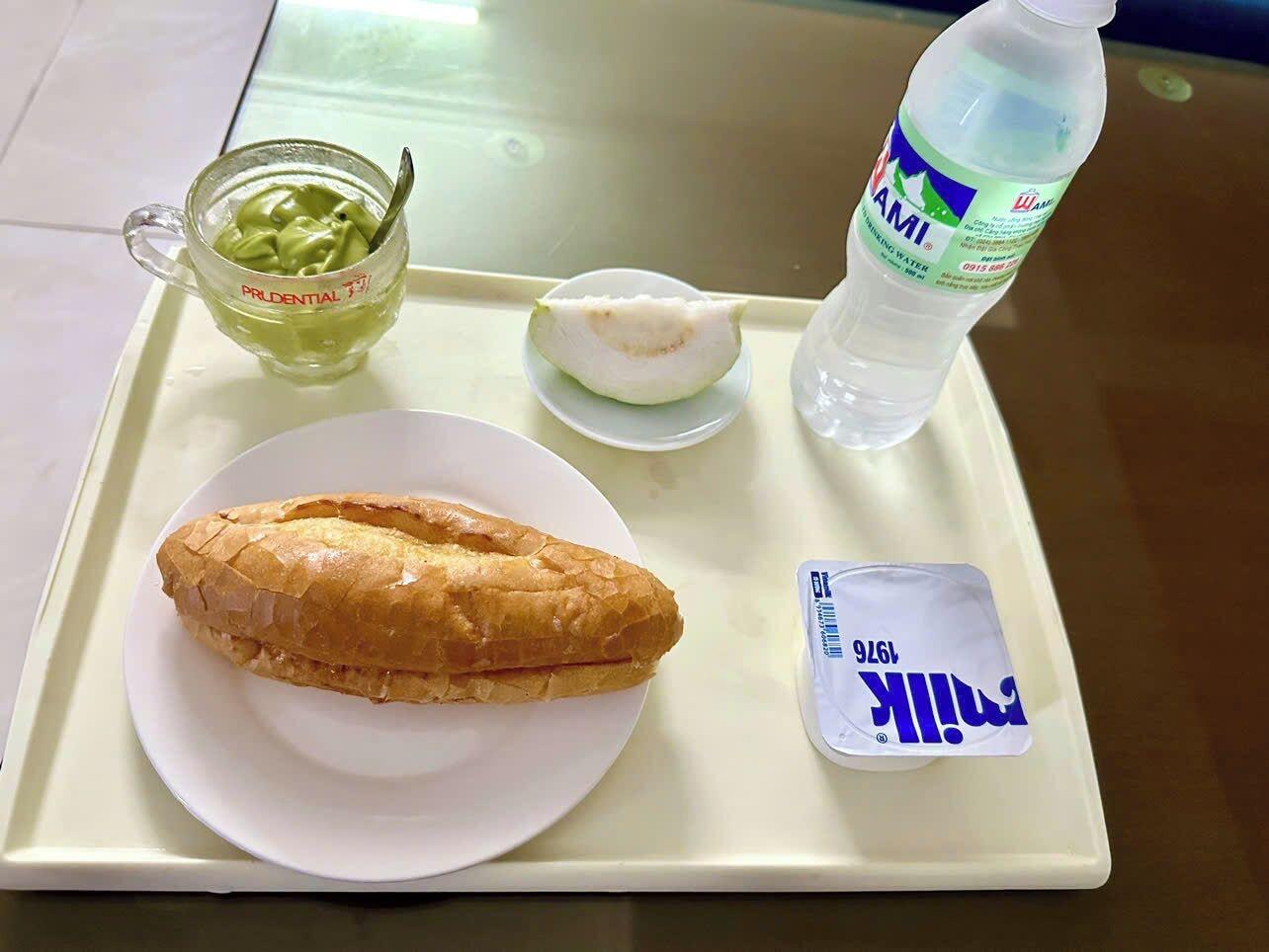 Restaurant Family Transit Hotel Airport