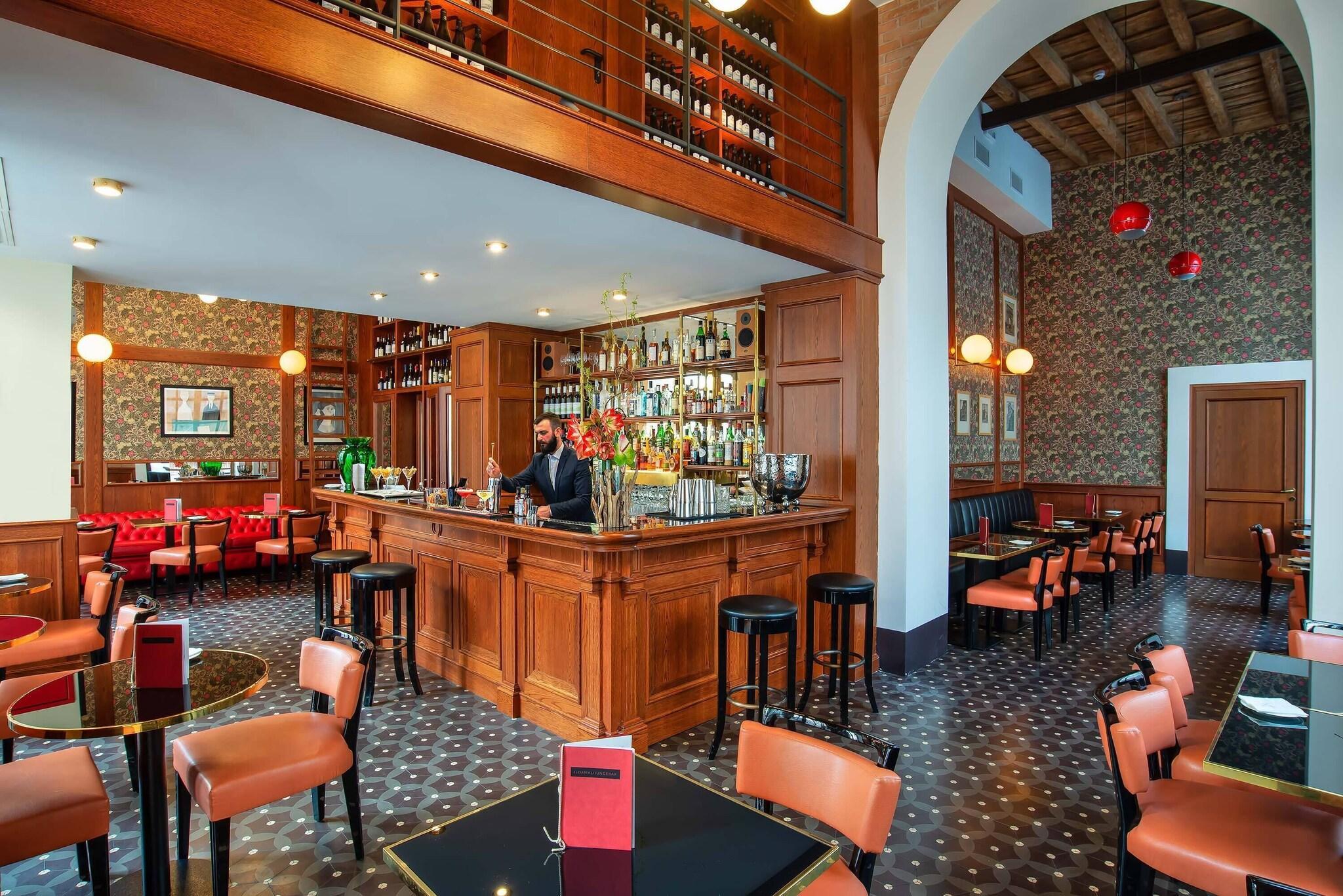 Bar/Salón Damaso Hotel