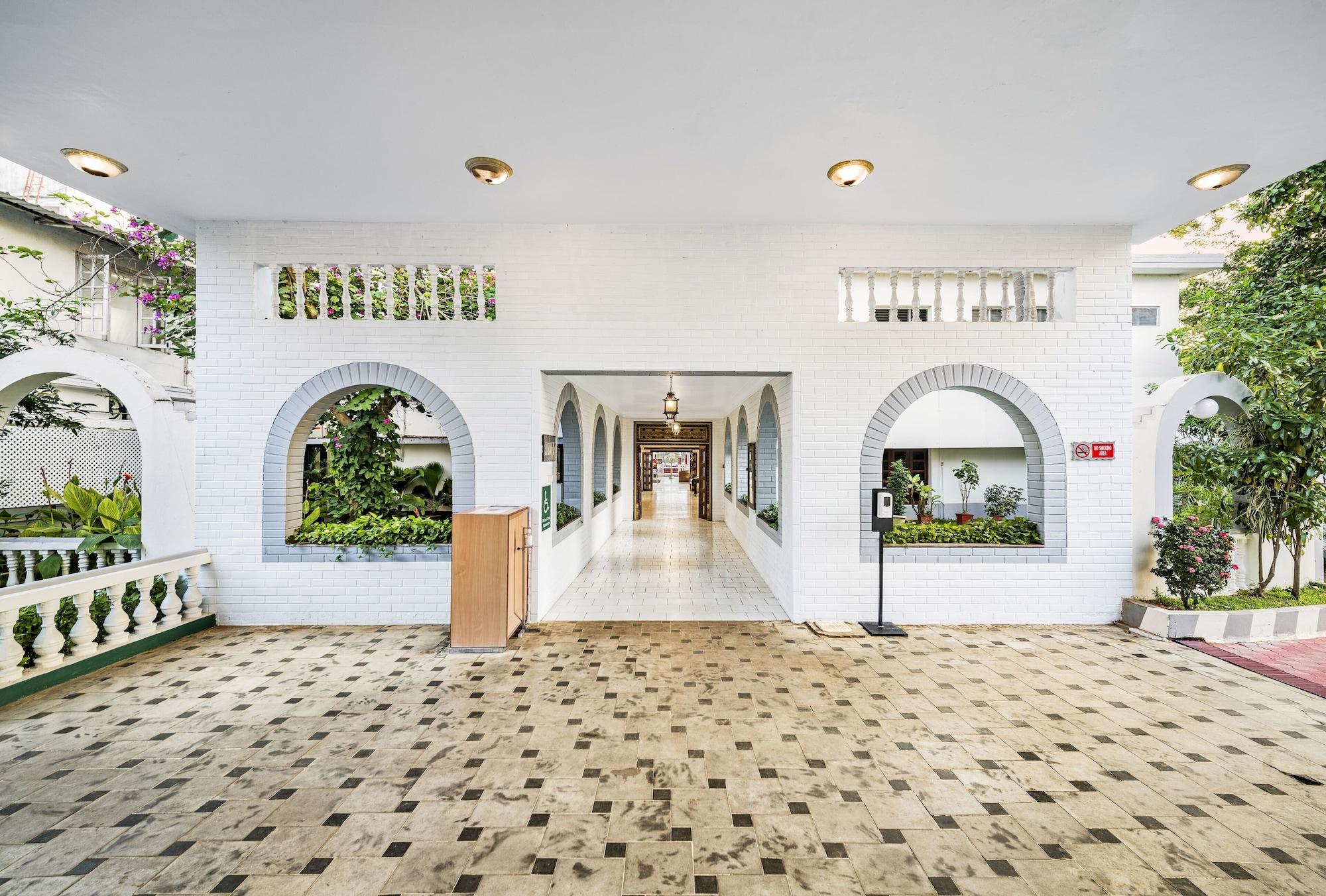 Vista Lobby Great Trails River View Resort Thanjavur by GRT Hotels