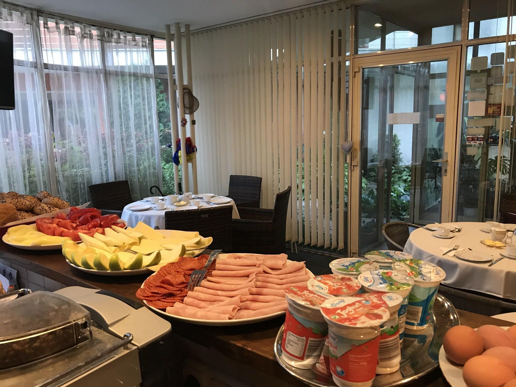 Restaurant Feng Shui Wellness Apartmanház