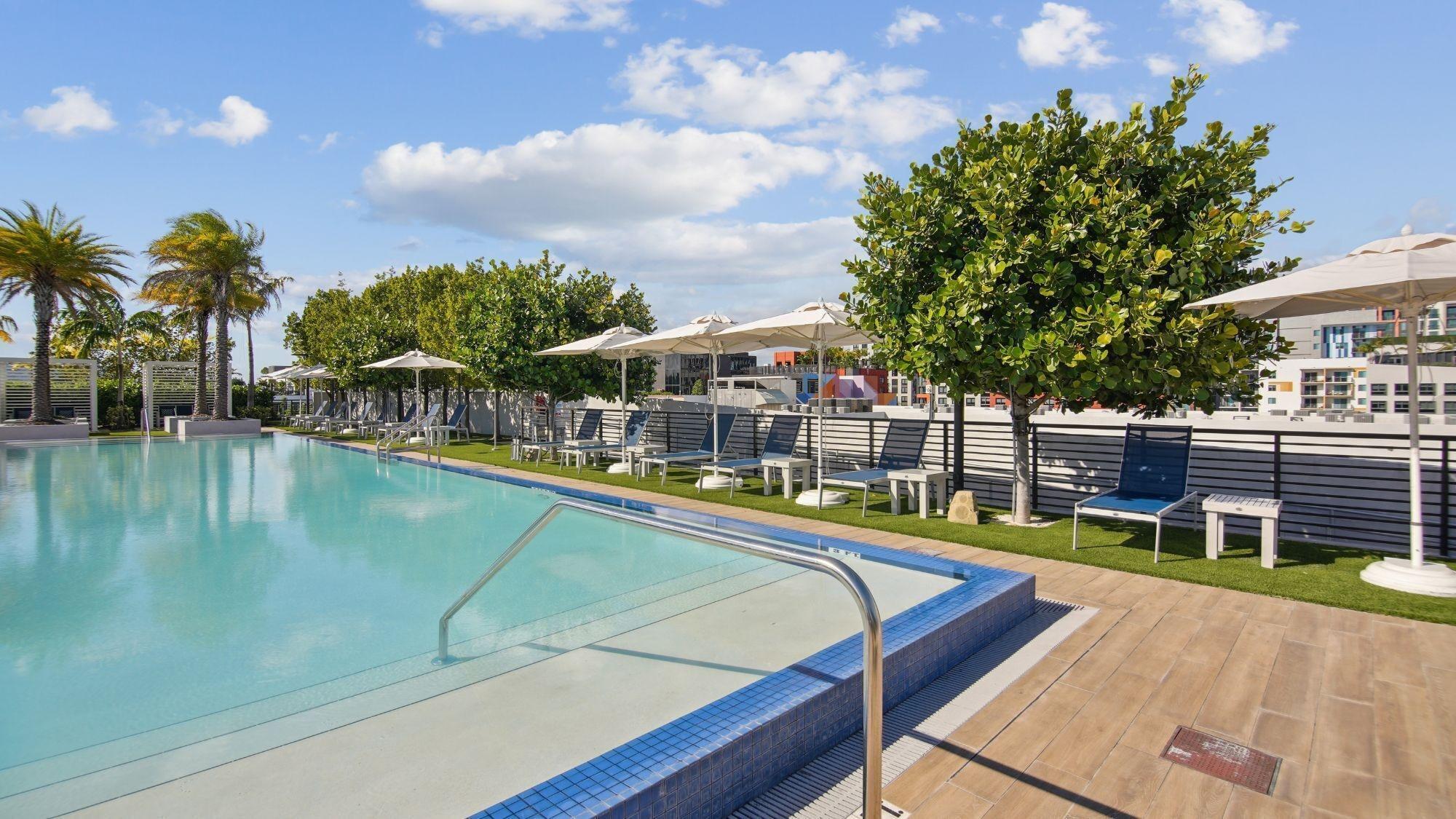 Vista Piscina Sentral Wynwood