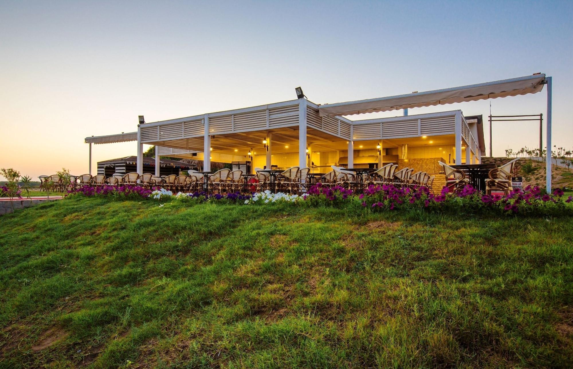 Vista Exterior Ramada Resort by Wyndham Side