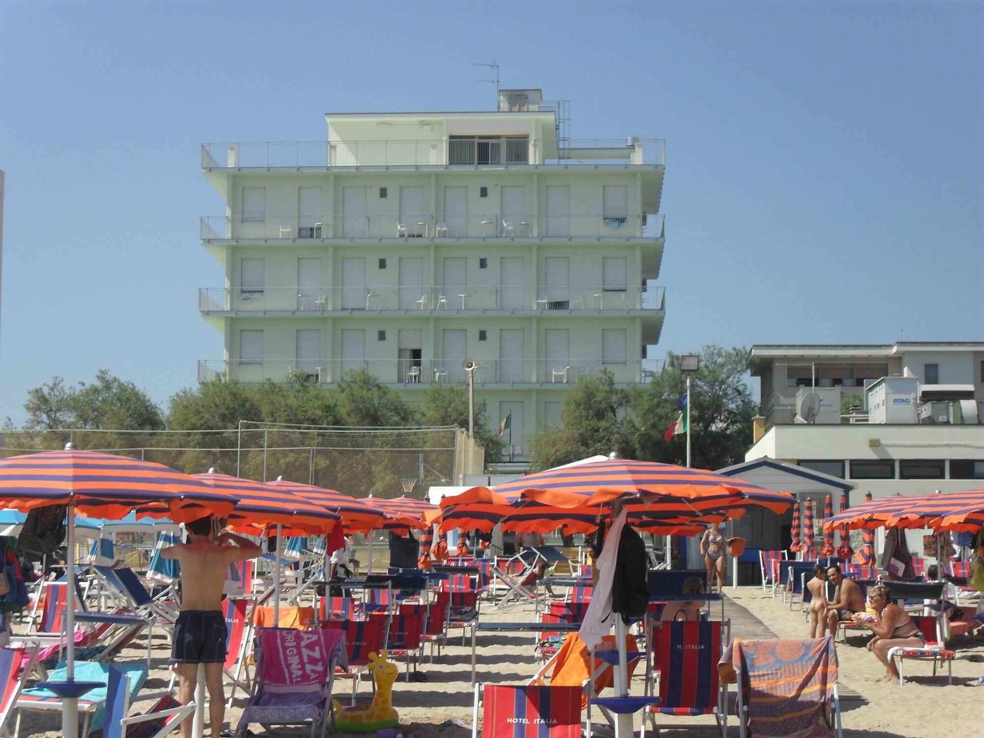 Vista Exterior Hotel Italia
