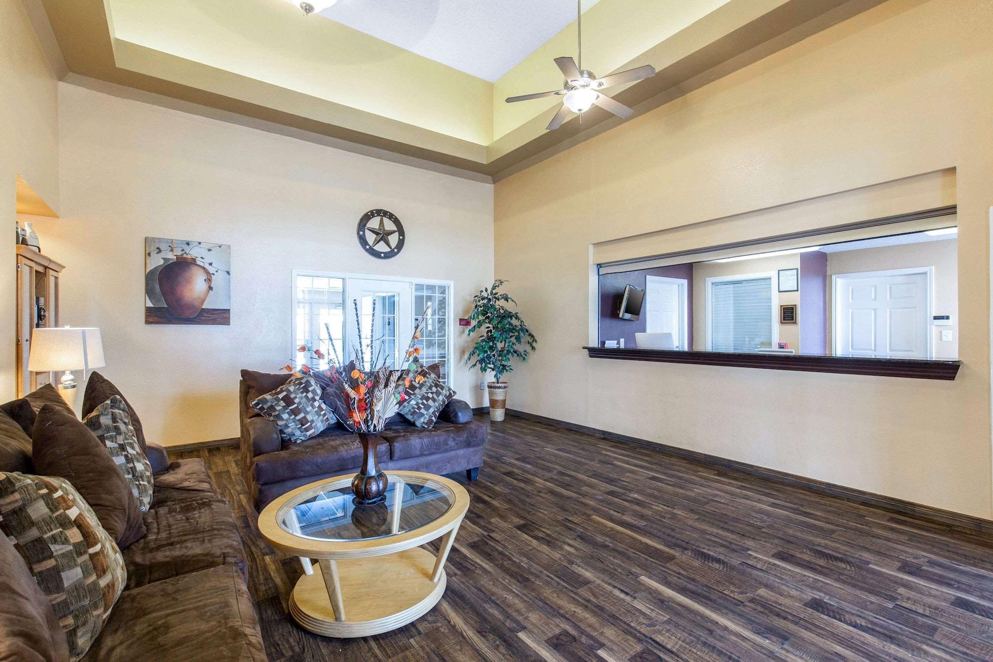 Vista Lobby Suburban Studios Lewisville