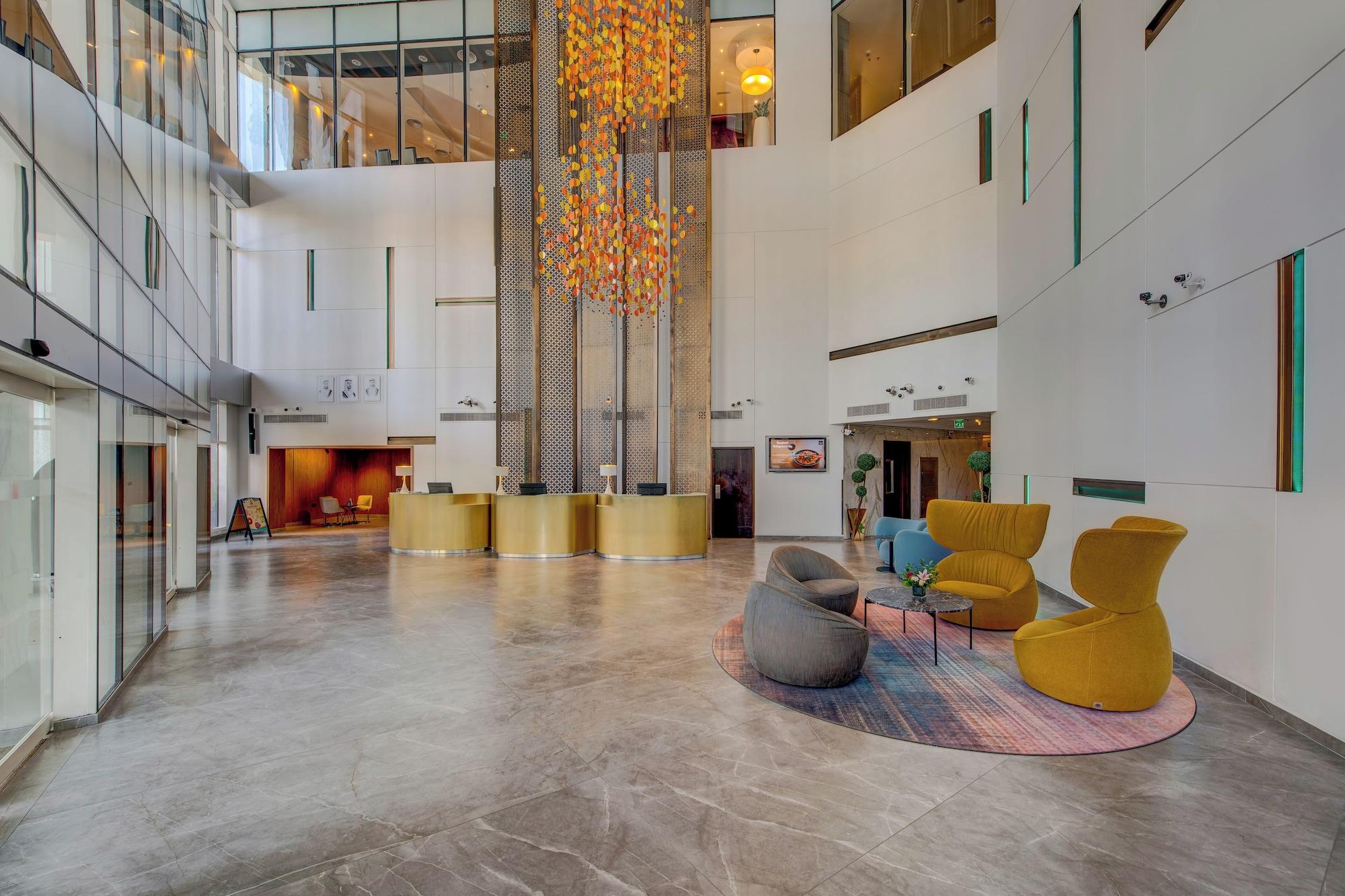 Vista Lobby Millennium Central Downtown