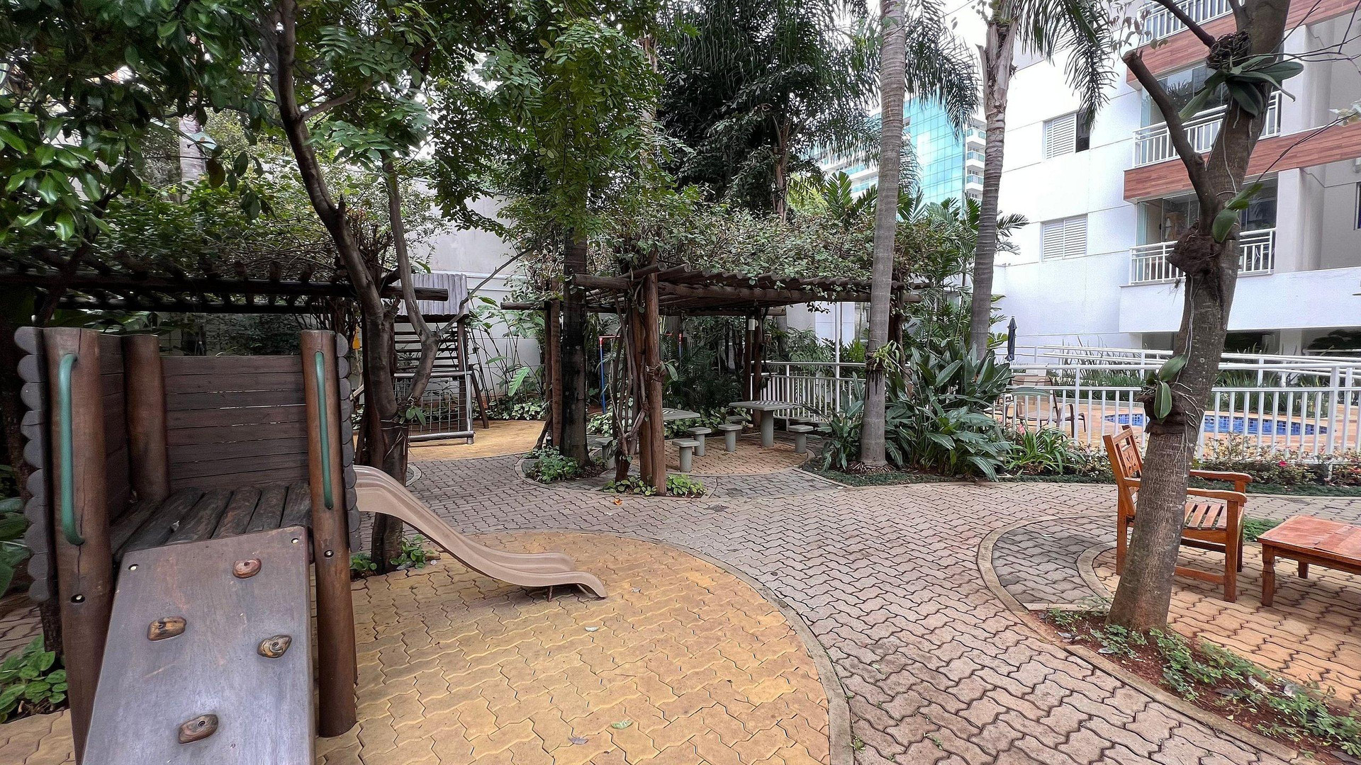 Baño Flex Pacaembú Apto completo 2 quartos - Guest House Campinas