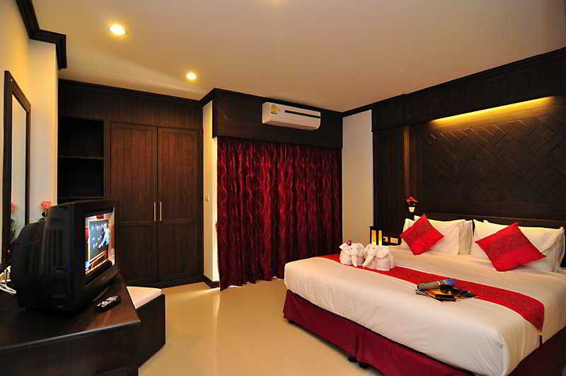 Varios Patong Princess Hotel