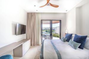 Alquiler Vacacional - Luxury apartment in front of the Cap Cana Marina with picuzzi