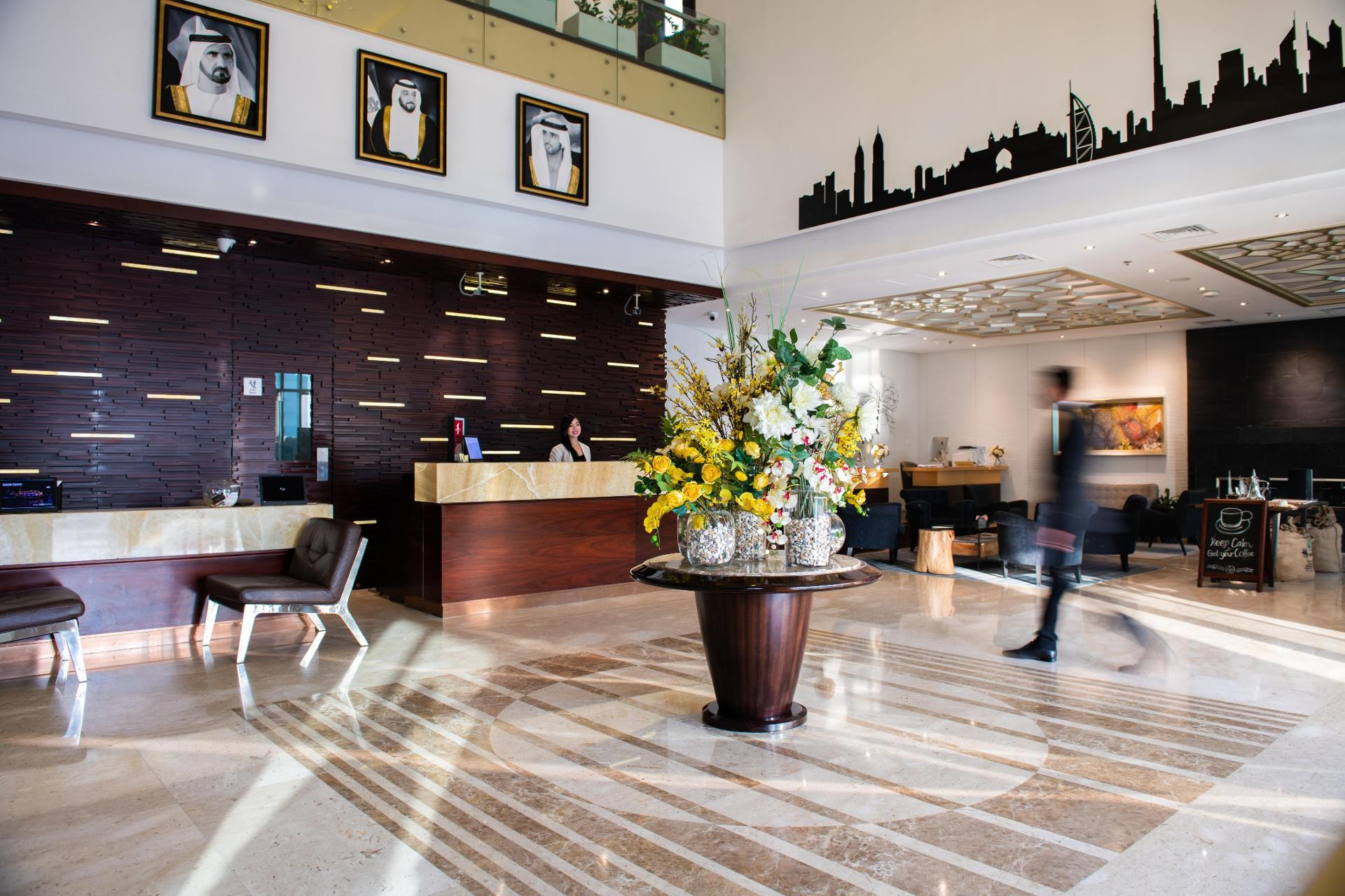 Vista Lobby Grandeur Hotel