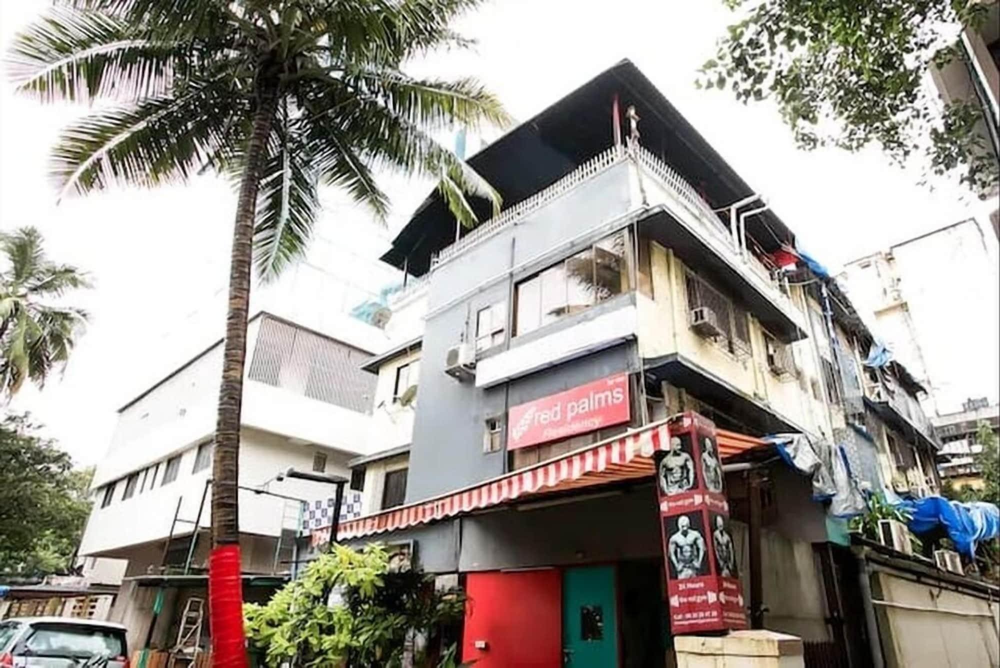 Varios Hotel Red Palm