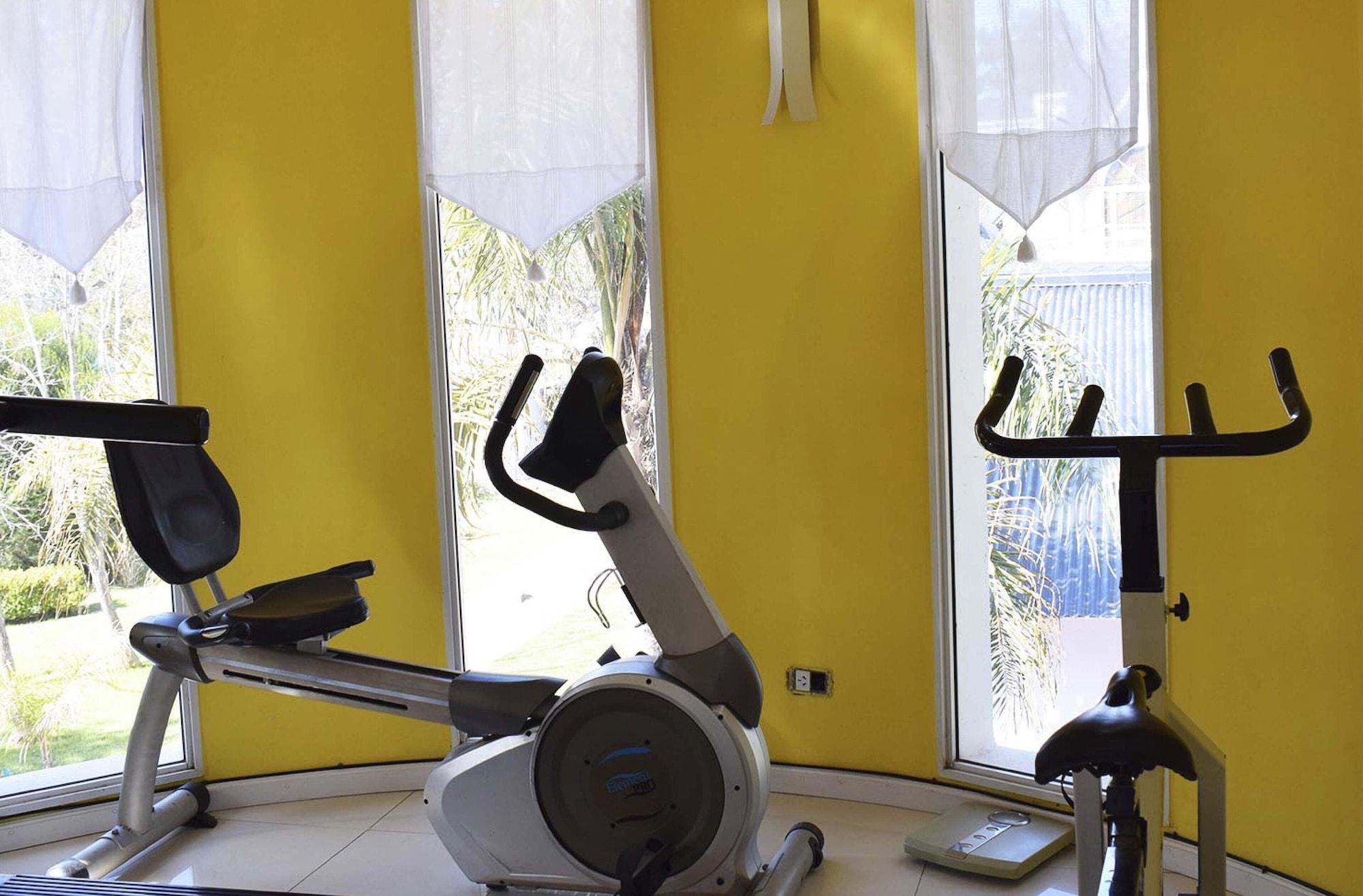 Gimnasio Posada Suiza by Prima Collection