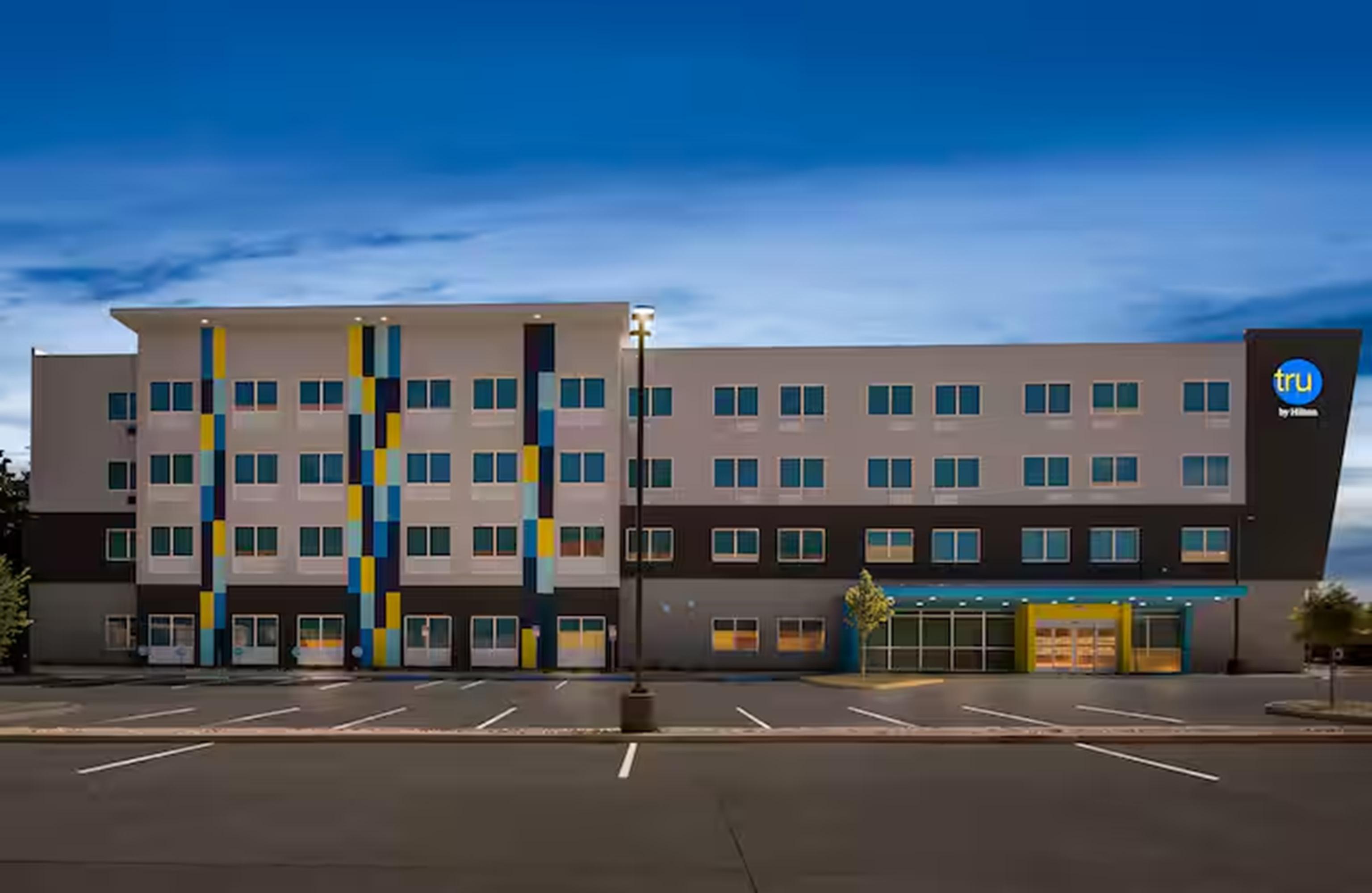 Vista Exterior Tru By Hilton Pensacola I-10 North Davis Highway