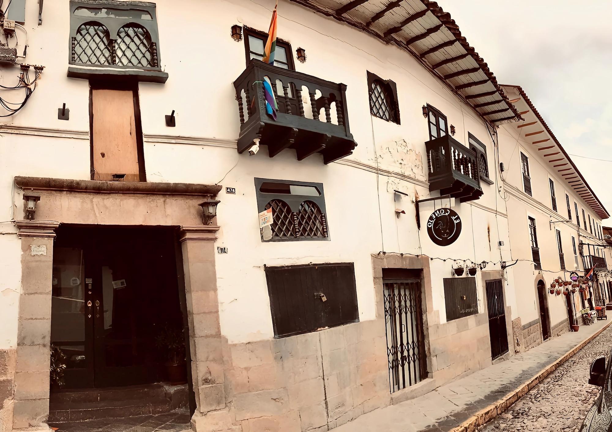 Vista Exterior Golden House Hotel