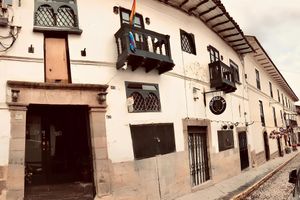 Alojamiento - Golden House Hotel