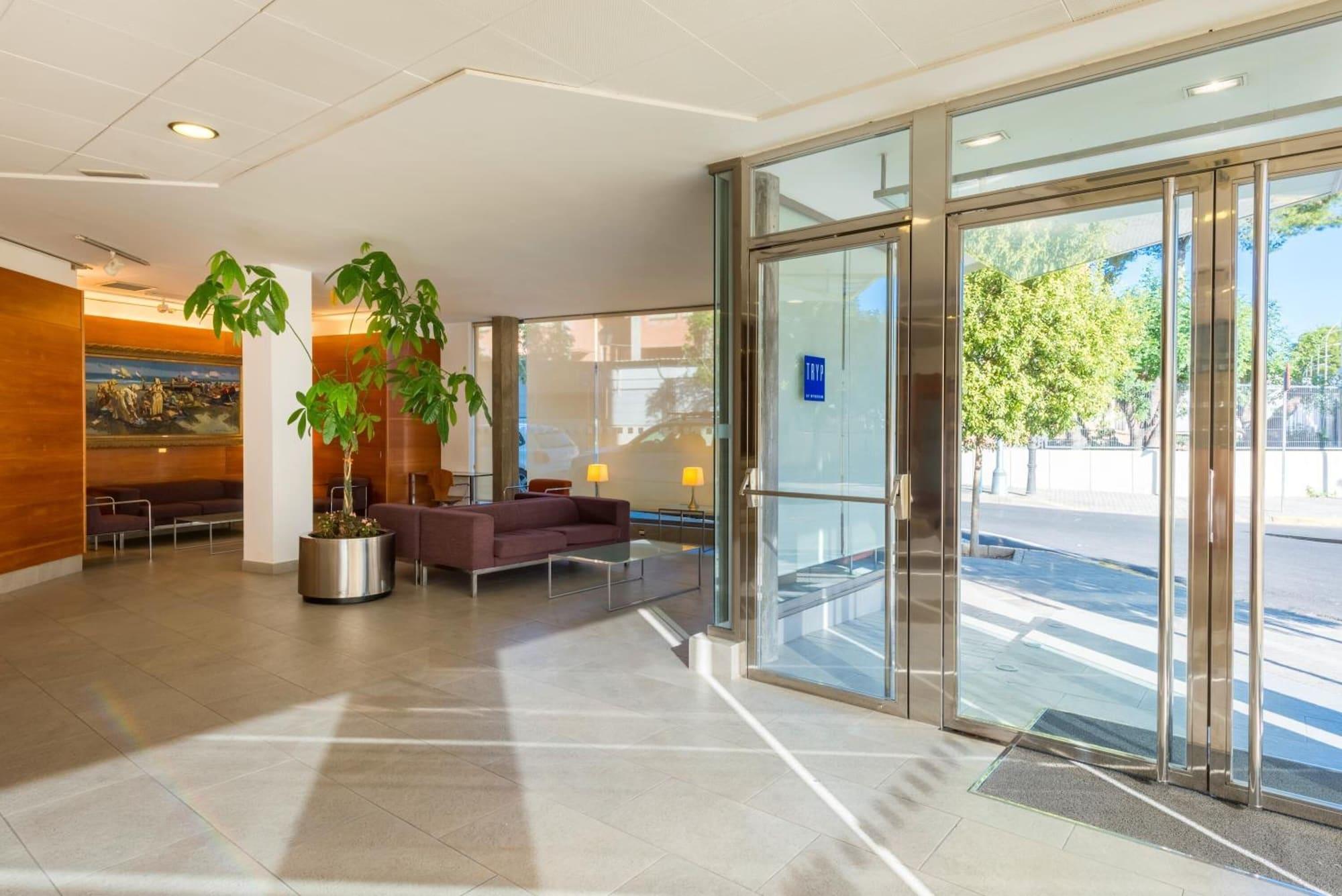 Vista Lobby Hotel Port Feria Valencia