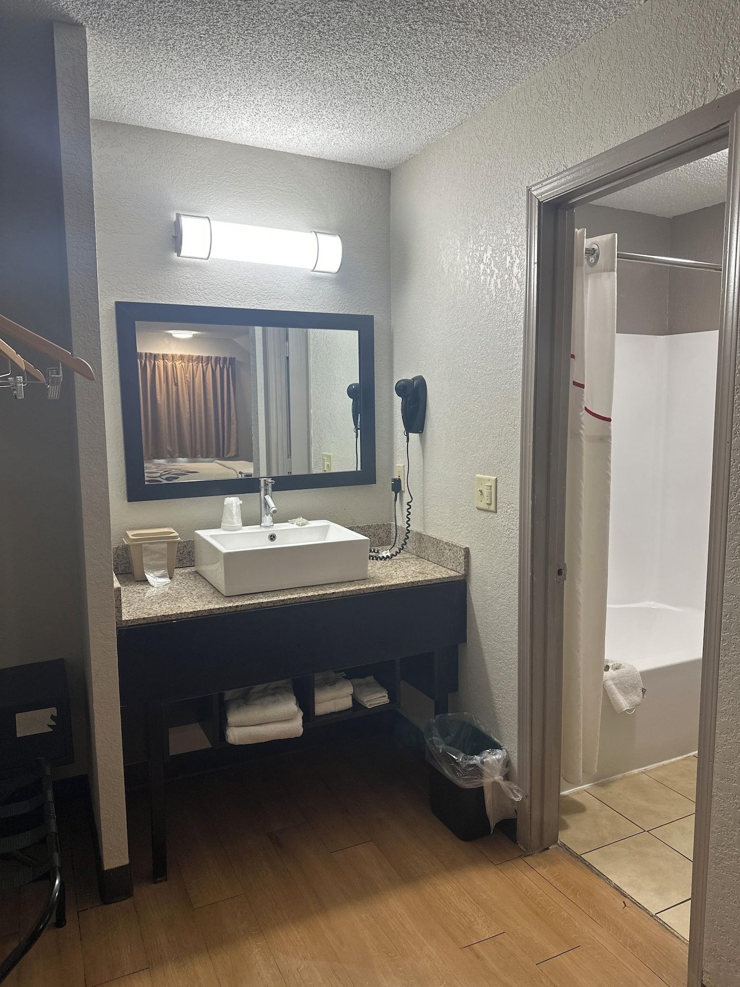 Equipamiento de Habitación Red Roof Inn Anderson, IN