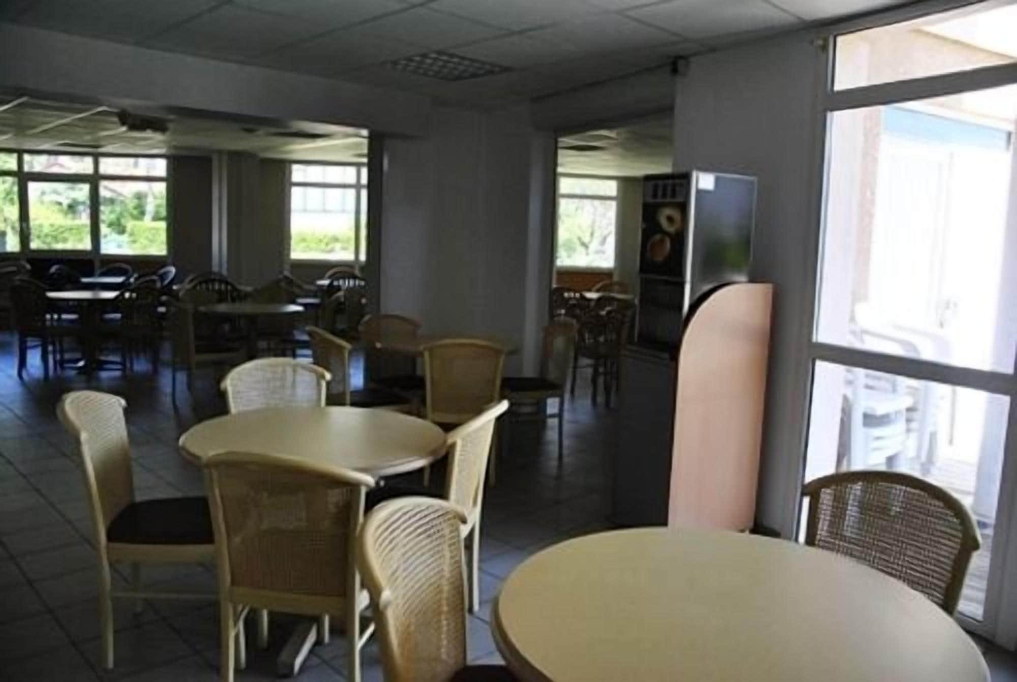 Restaurant Le Relais de Port d'Albret - Hostel