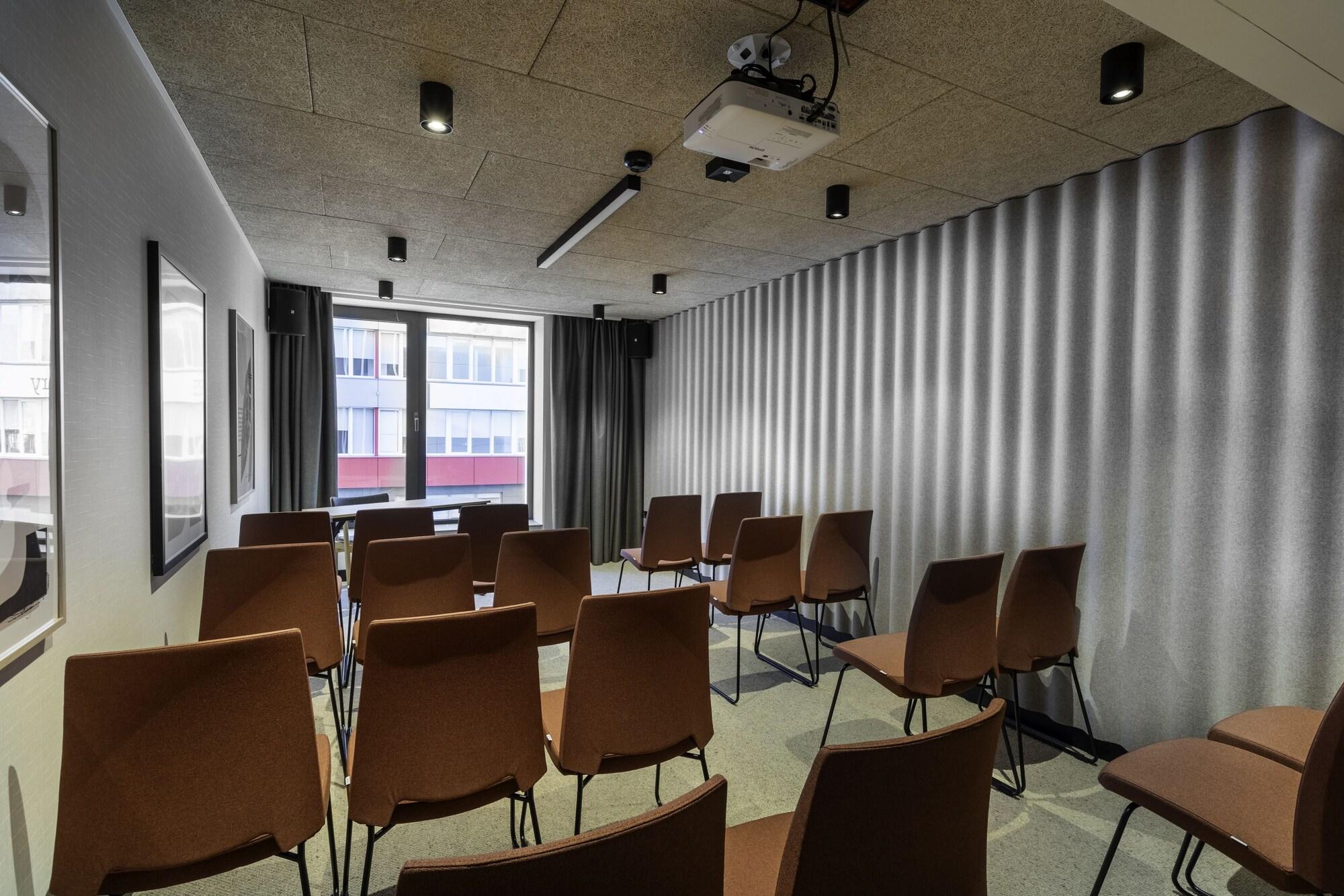 Sala de Reuniones Qubus Hotel Katowice