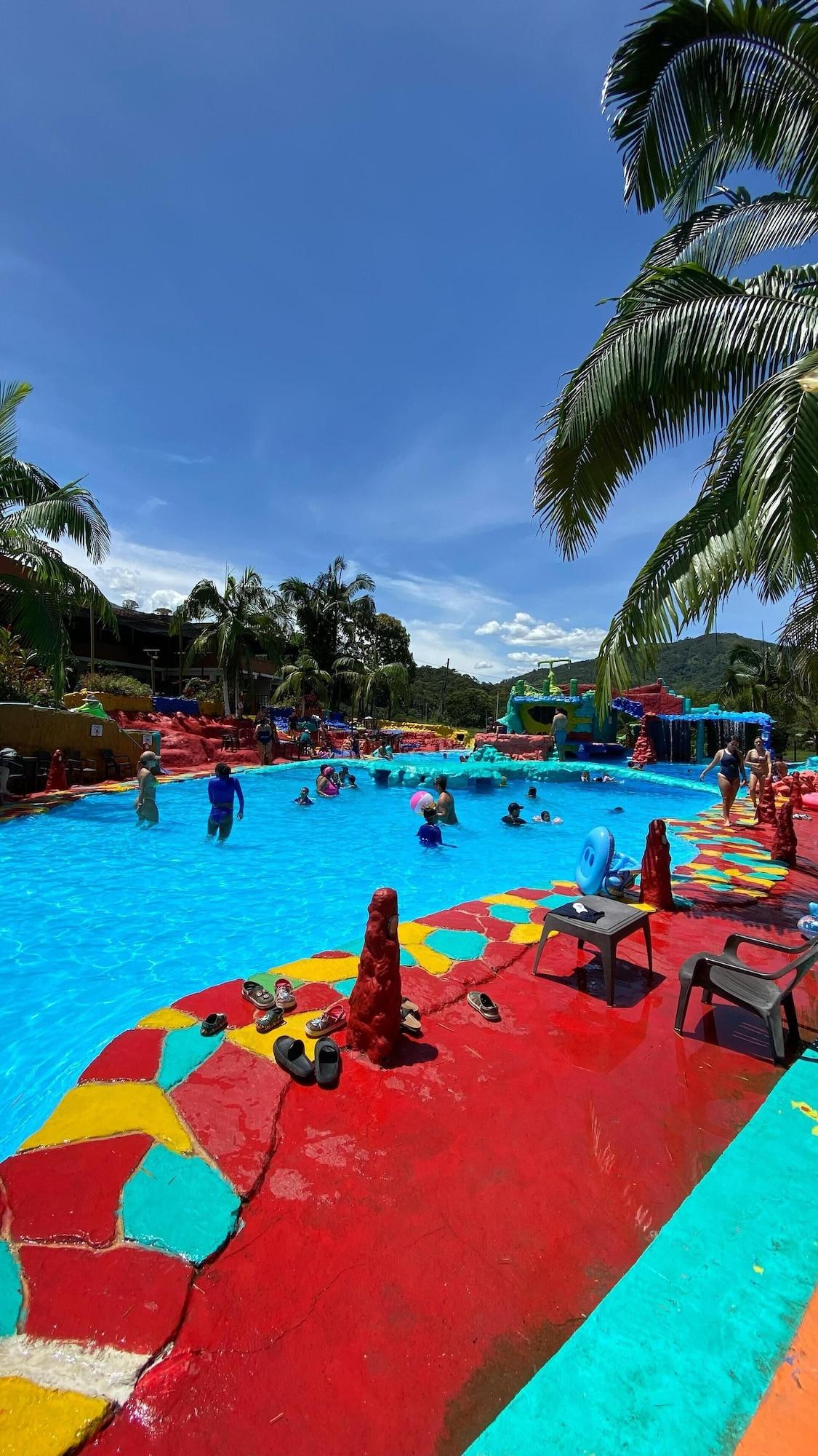 Vista Exterior club paradise
