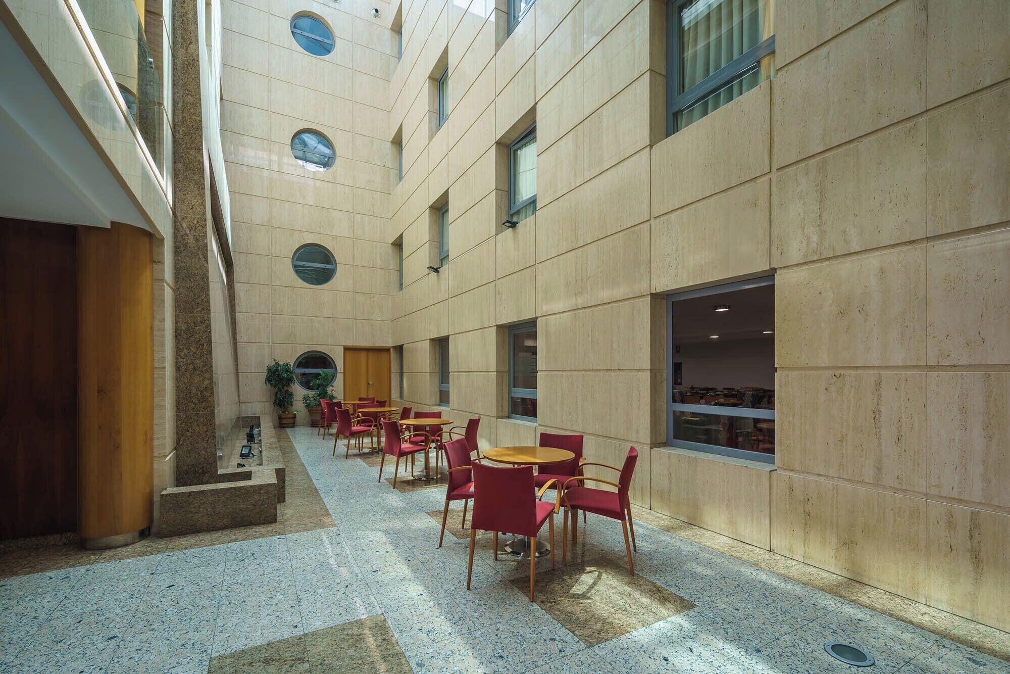 Vista Lobby Crisol Almería