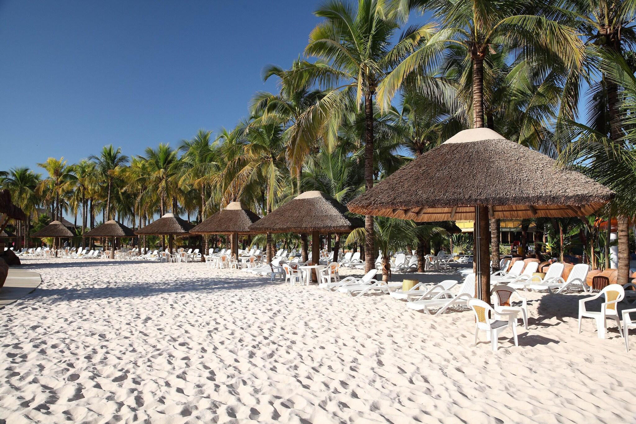 Vista Exterior Hot Beach Resort