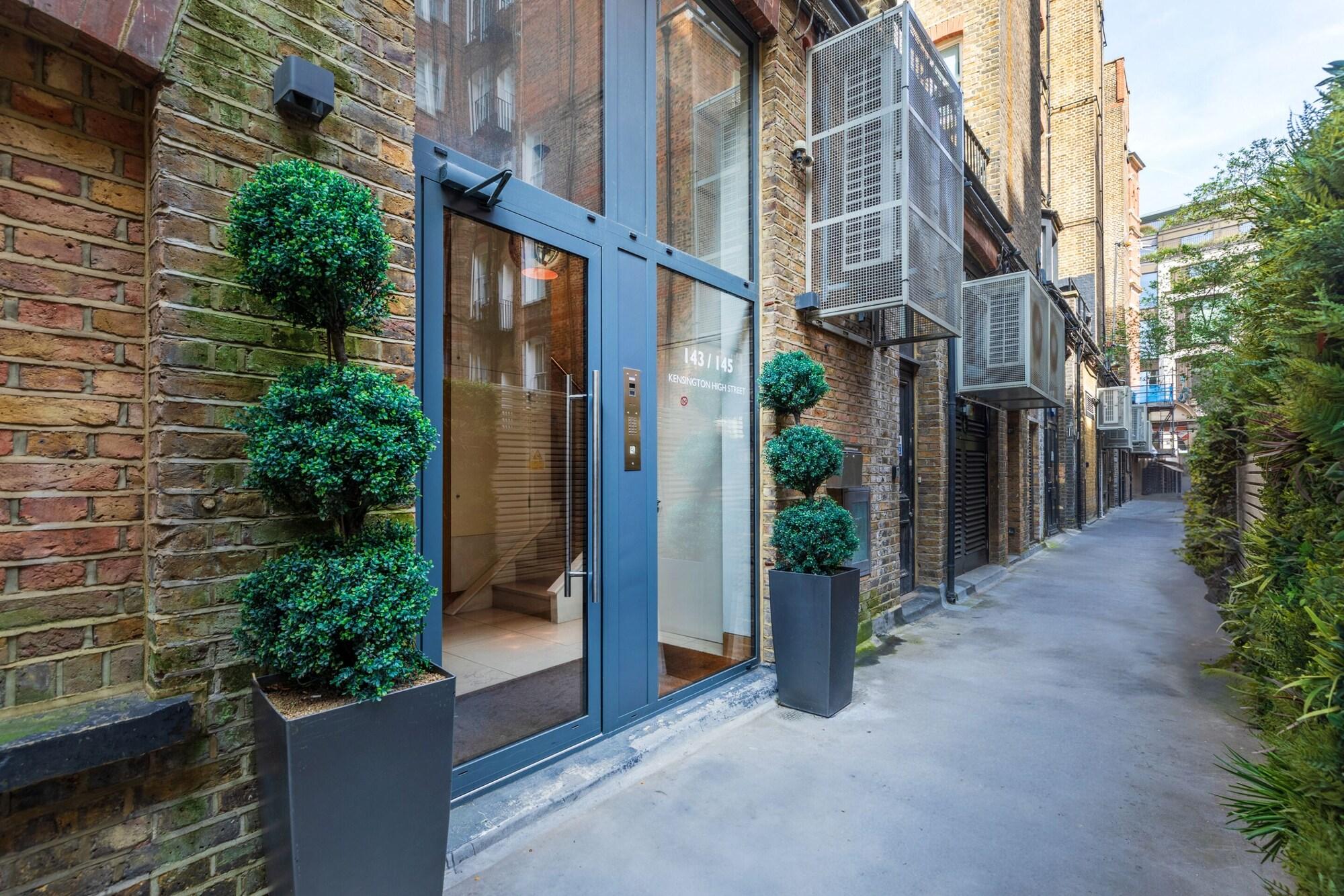 Vista Lobby Kensington Luxury Apartments