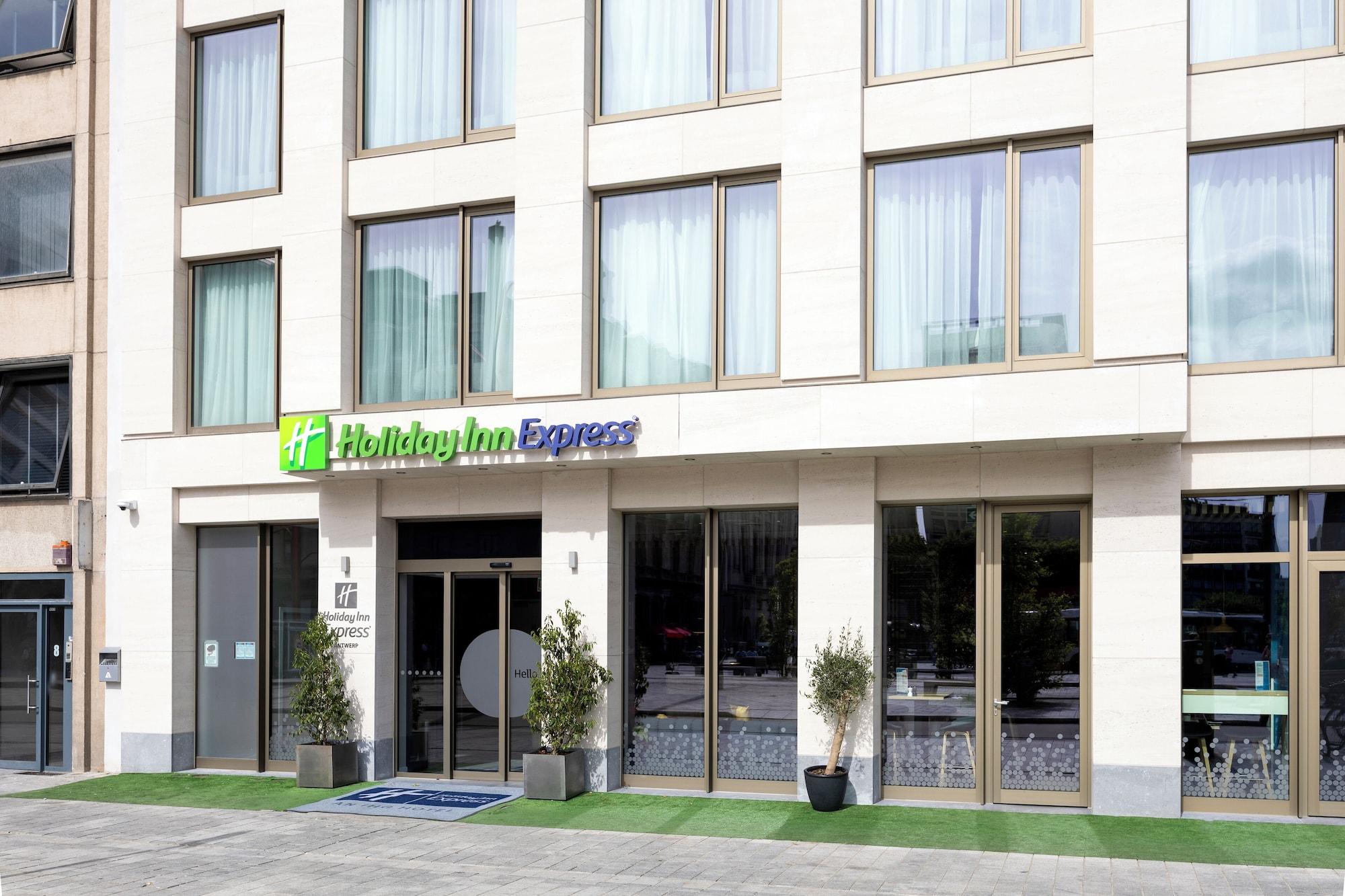 Vista Exterior Holiday Inn Express Antwerp City Centre by IHG
