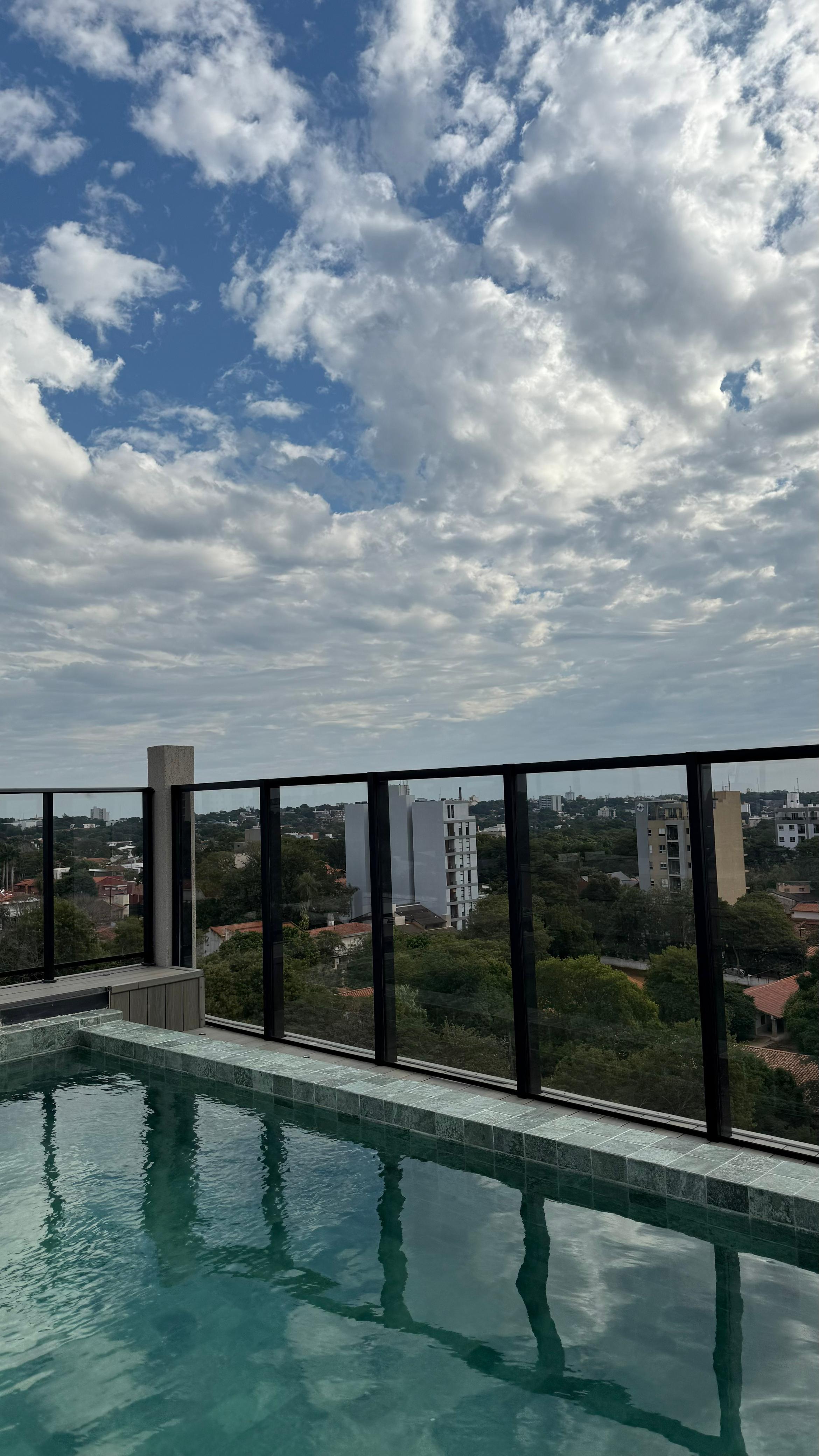 Vista Piscina Divina Tower Apart Hotel