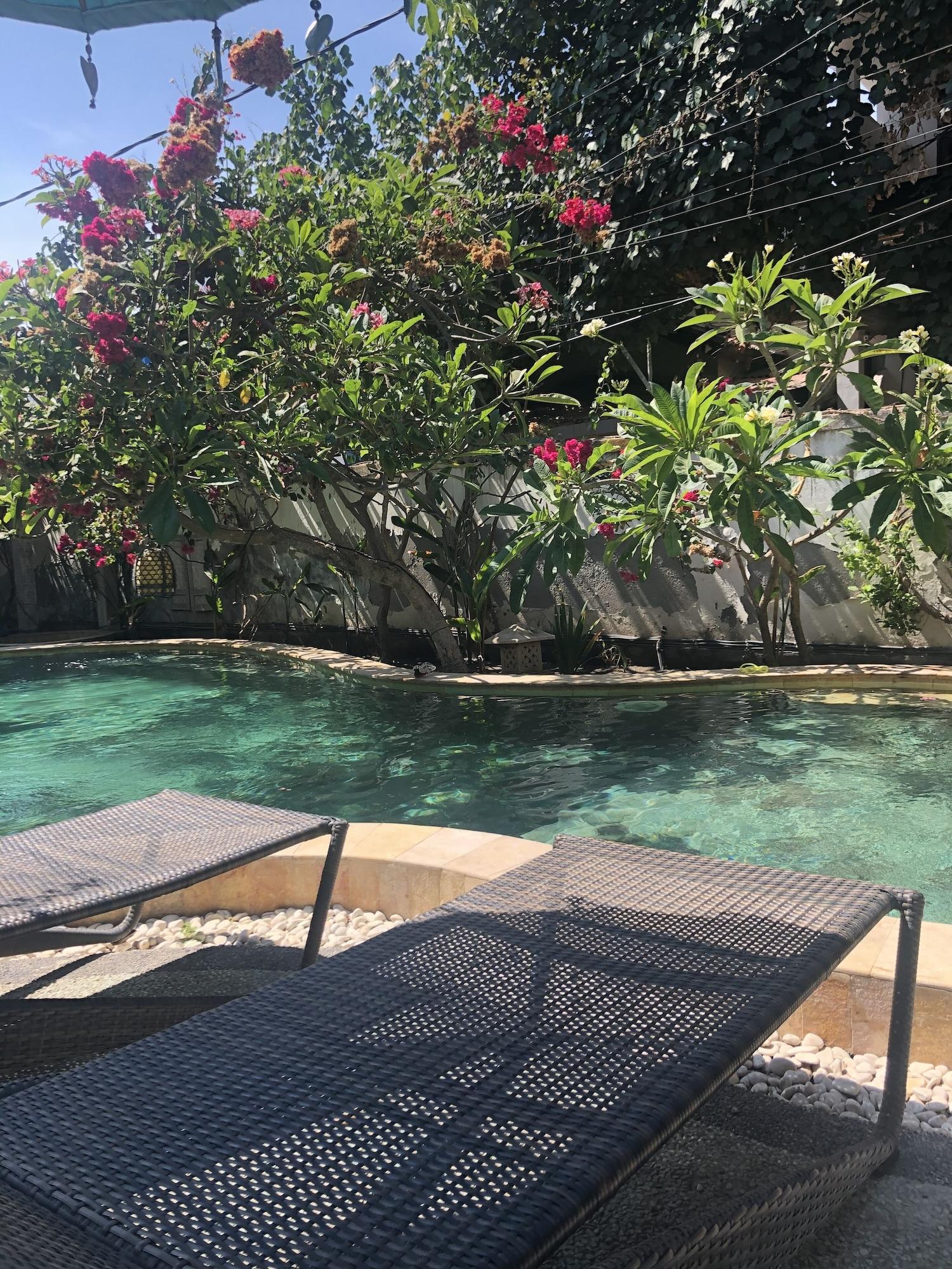 Vista Exterior Kalua Boutique Bungalows