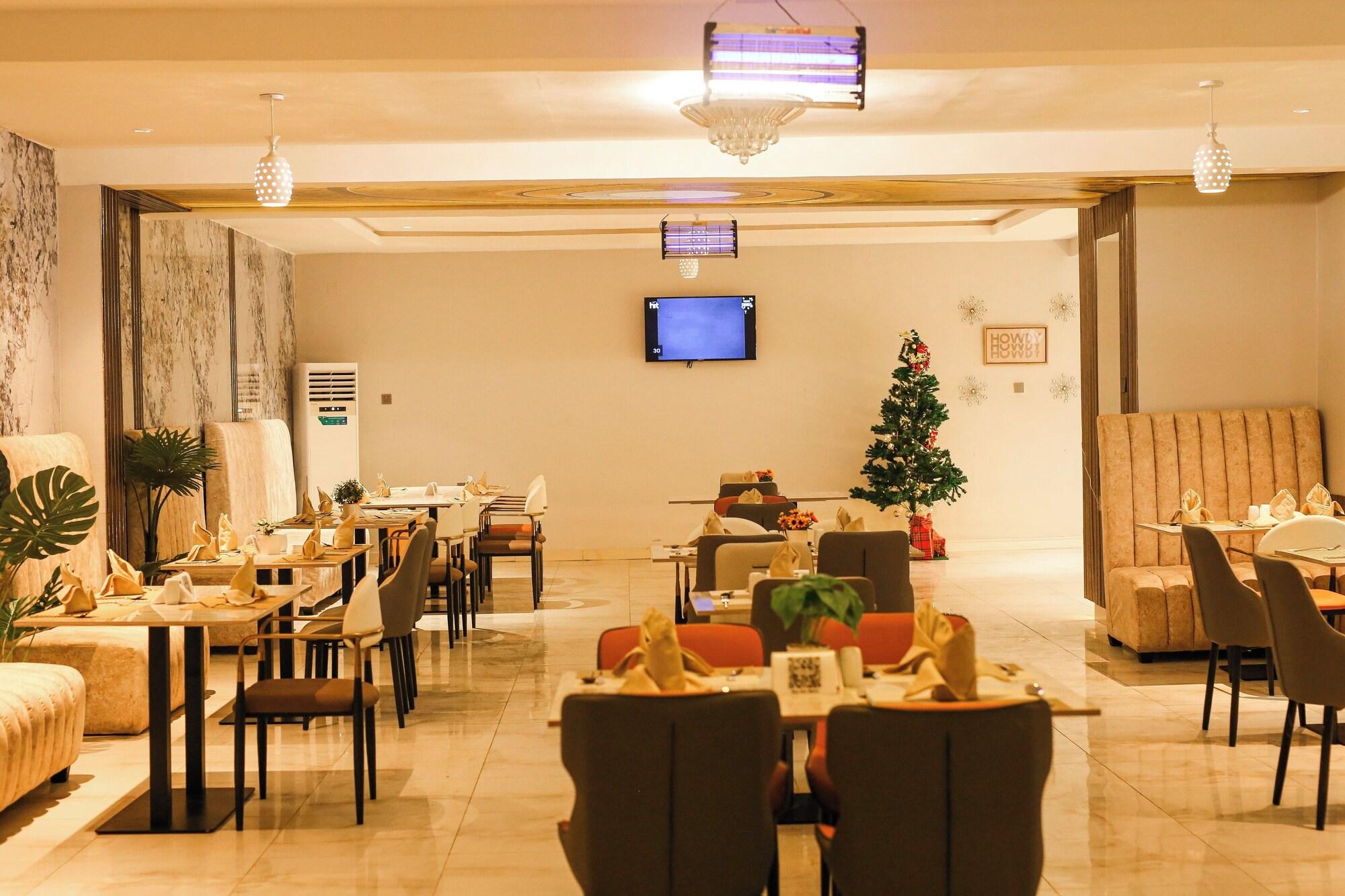 Varios The Bridge Hotel