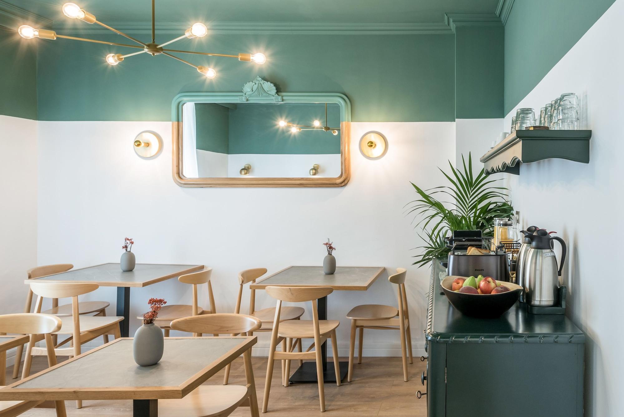 Restaurant The Anthemion House