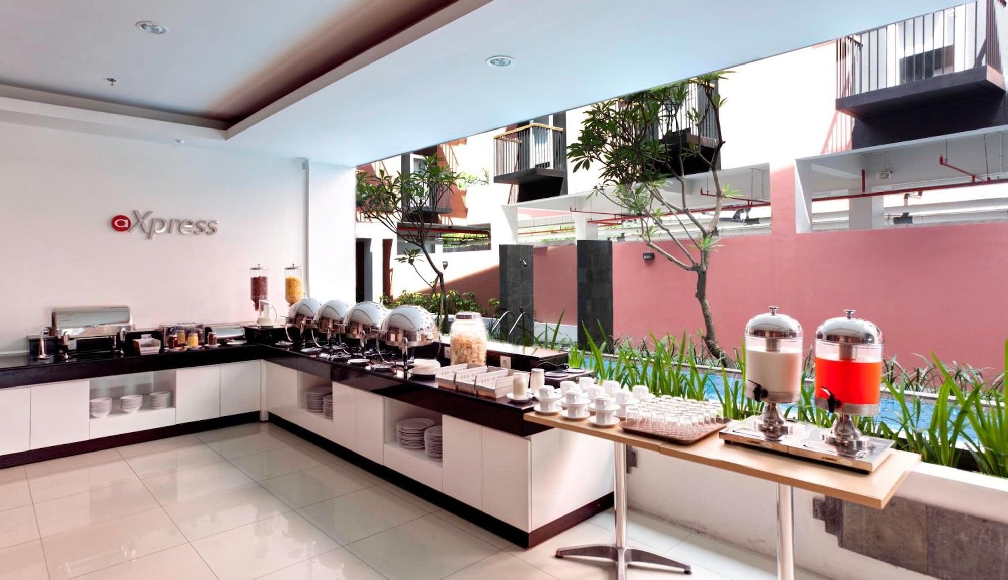 Restaurant Amaris Hotel Pratama Nusa Dua