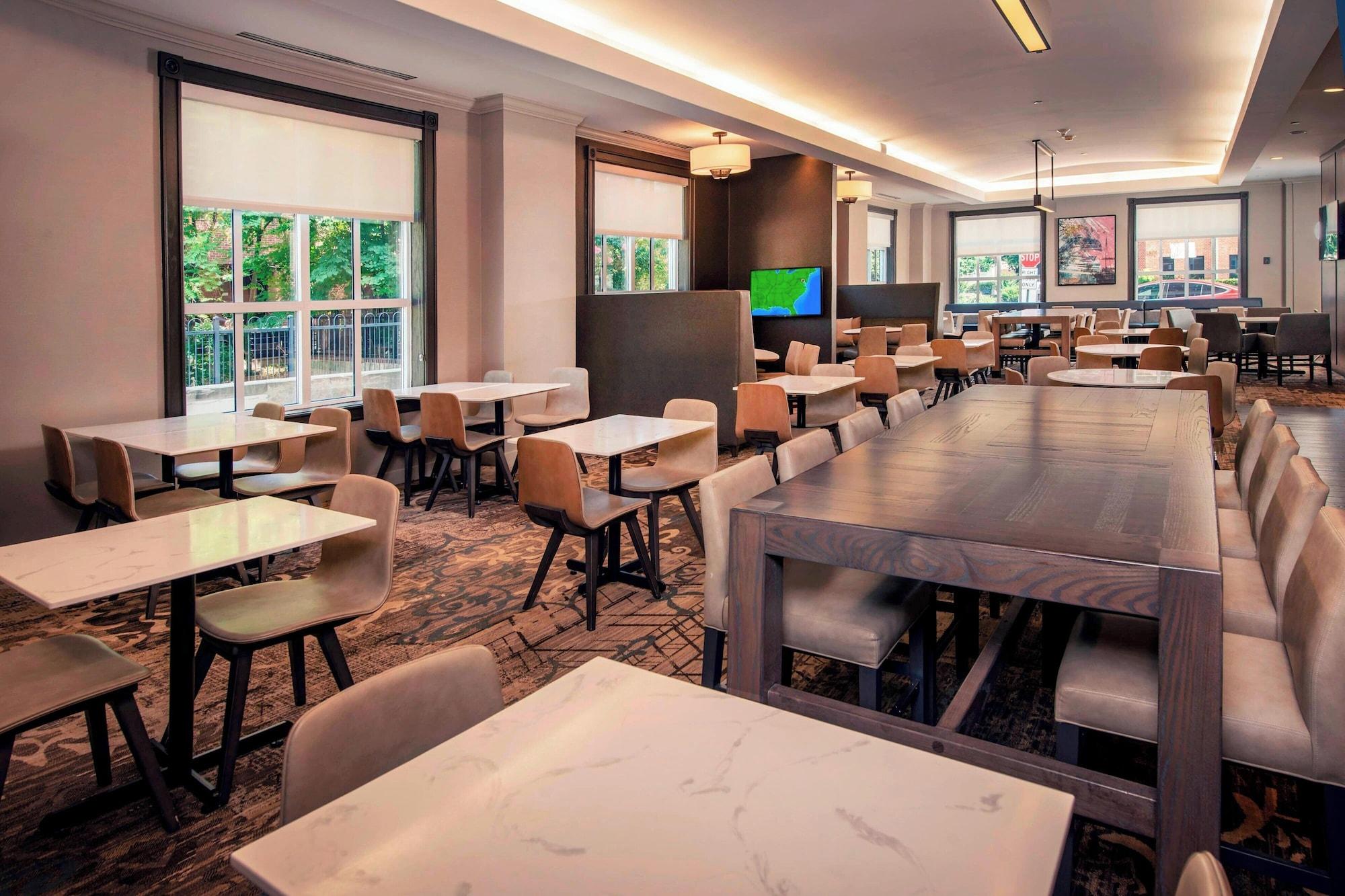Restaurant Residence Inn Alexandria Old Town/Duke Street by Marriott